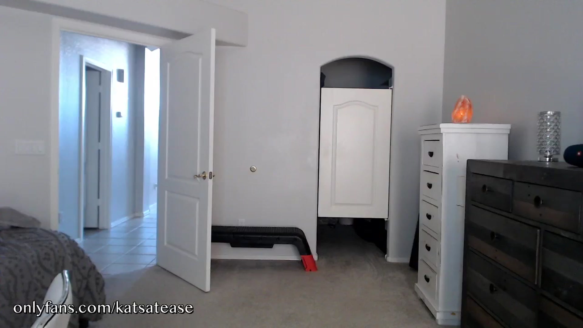 Gallery image thumbnail from KatsAtease's myfreecams stream on, 02/10/2025, 20:52 image 7 of 20