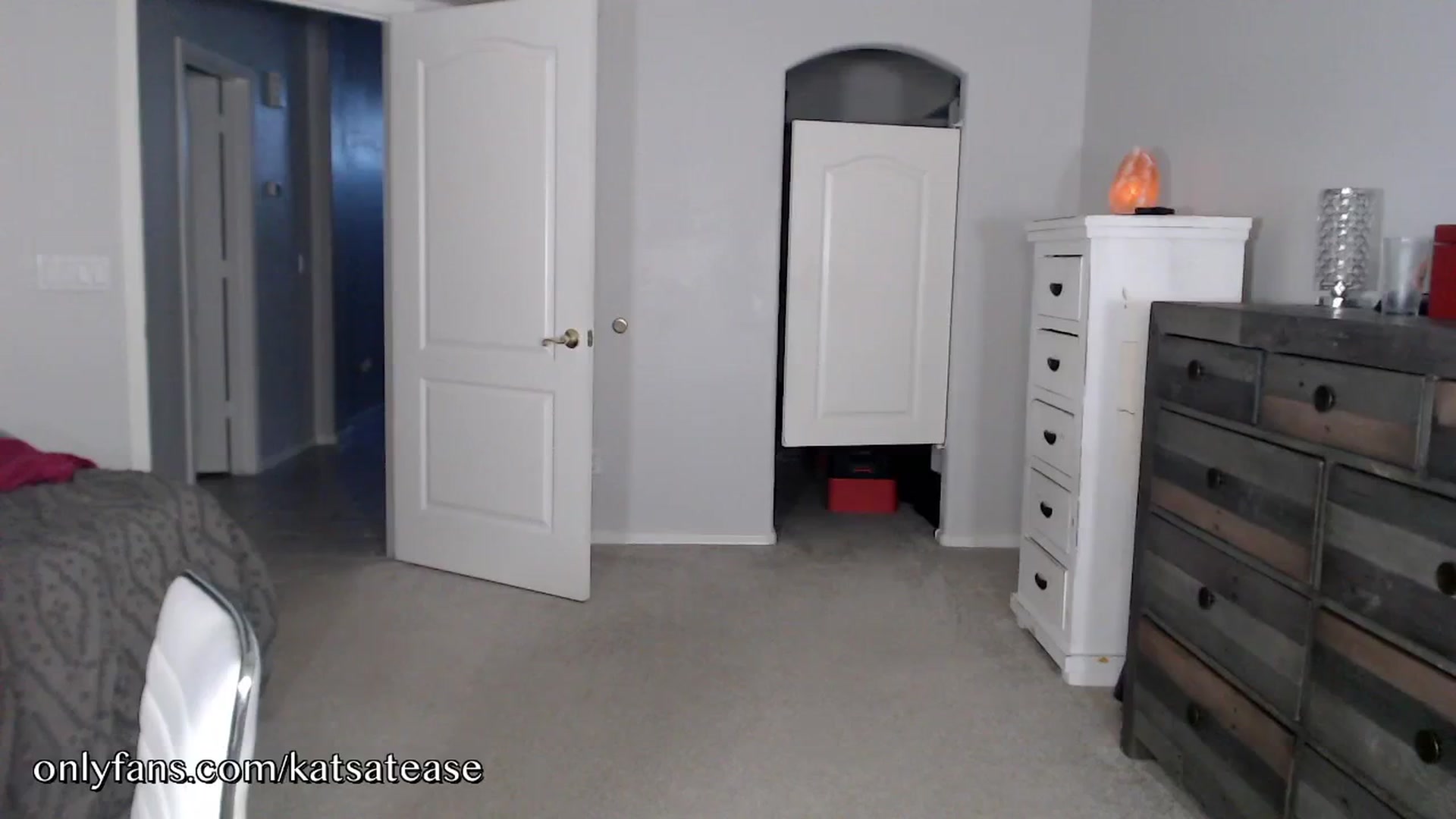 Gallery image thumbnail from KatsAtease's myfreecams stream on, 02/28/2025, 02:07 image 5 of 20