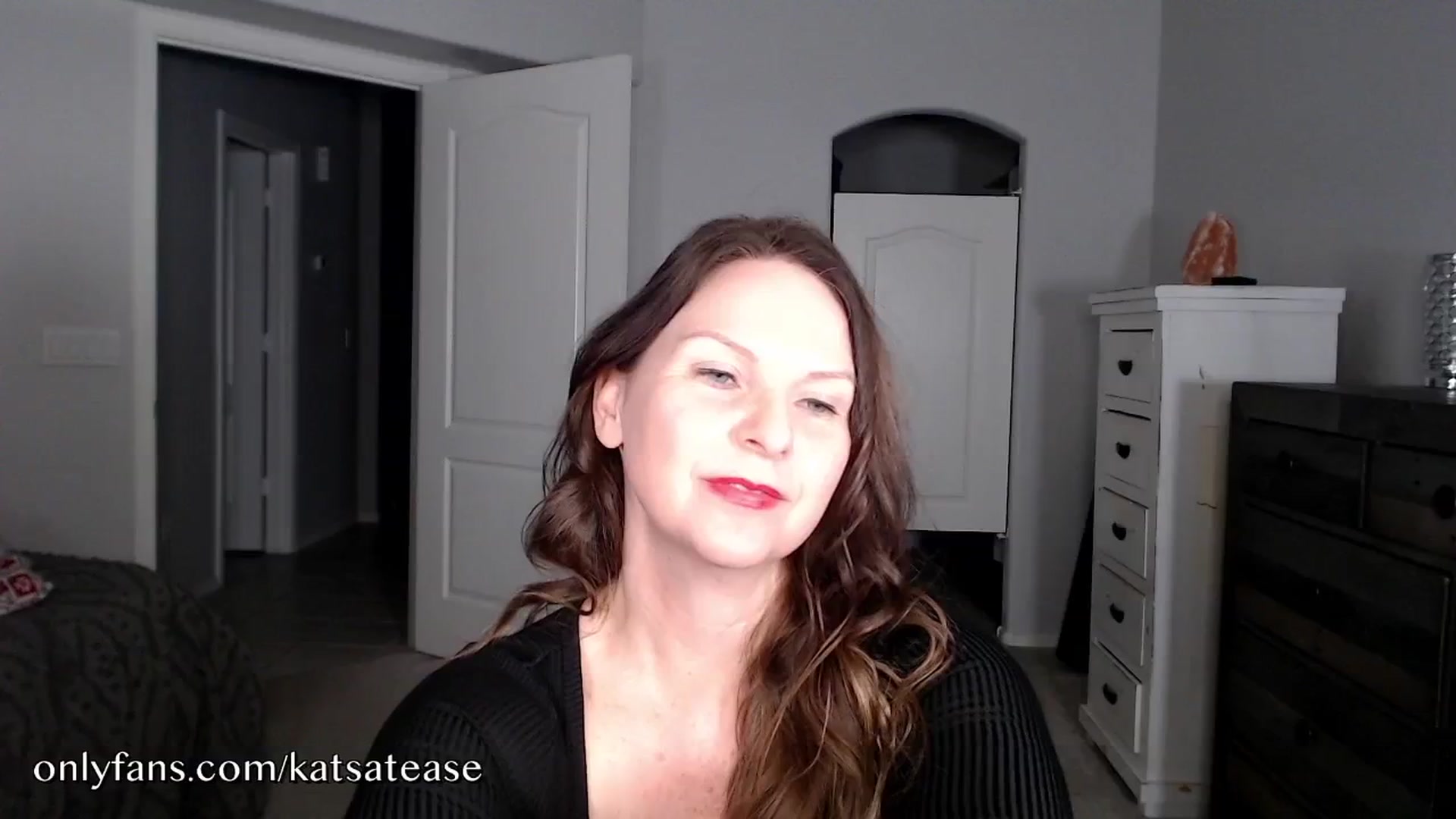 Gallery image thumbnail from KatsAtease's myfreecams stream on, 03/04/2025, 03:45 image 16 of 20