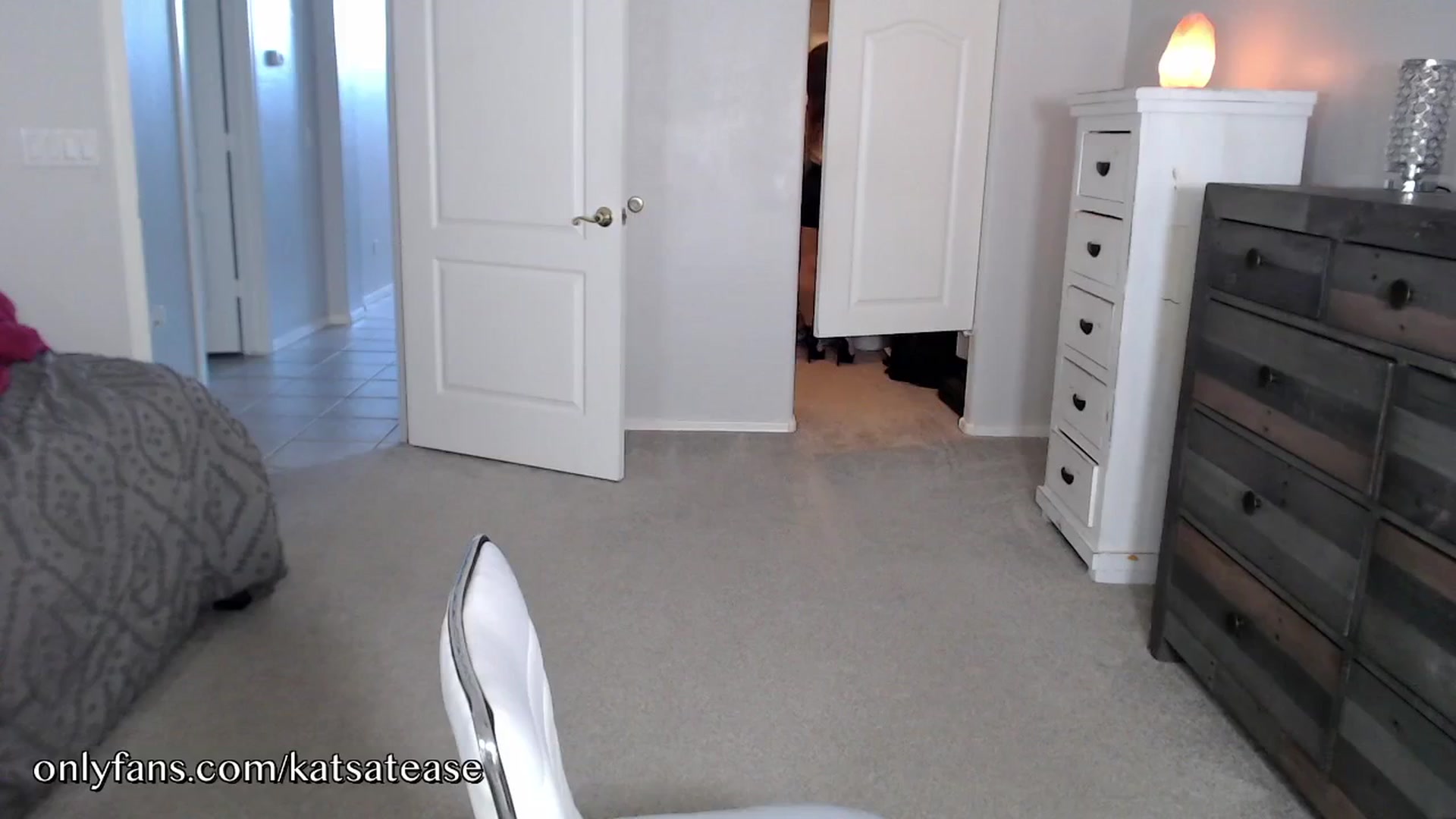 Gallery image thumbnail from KatsAtease's myfreecams stream on, 04/11/2025, 01:49 image 2 of 20