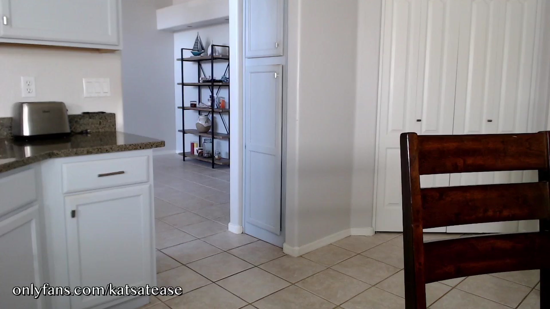 Gallery image thumbnail from KatsAtease's myfreecams stream on, 04/27/2025, 01:22 image 16 of 20
