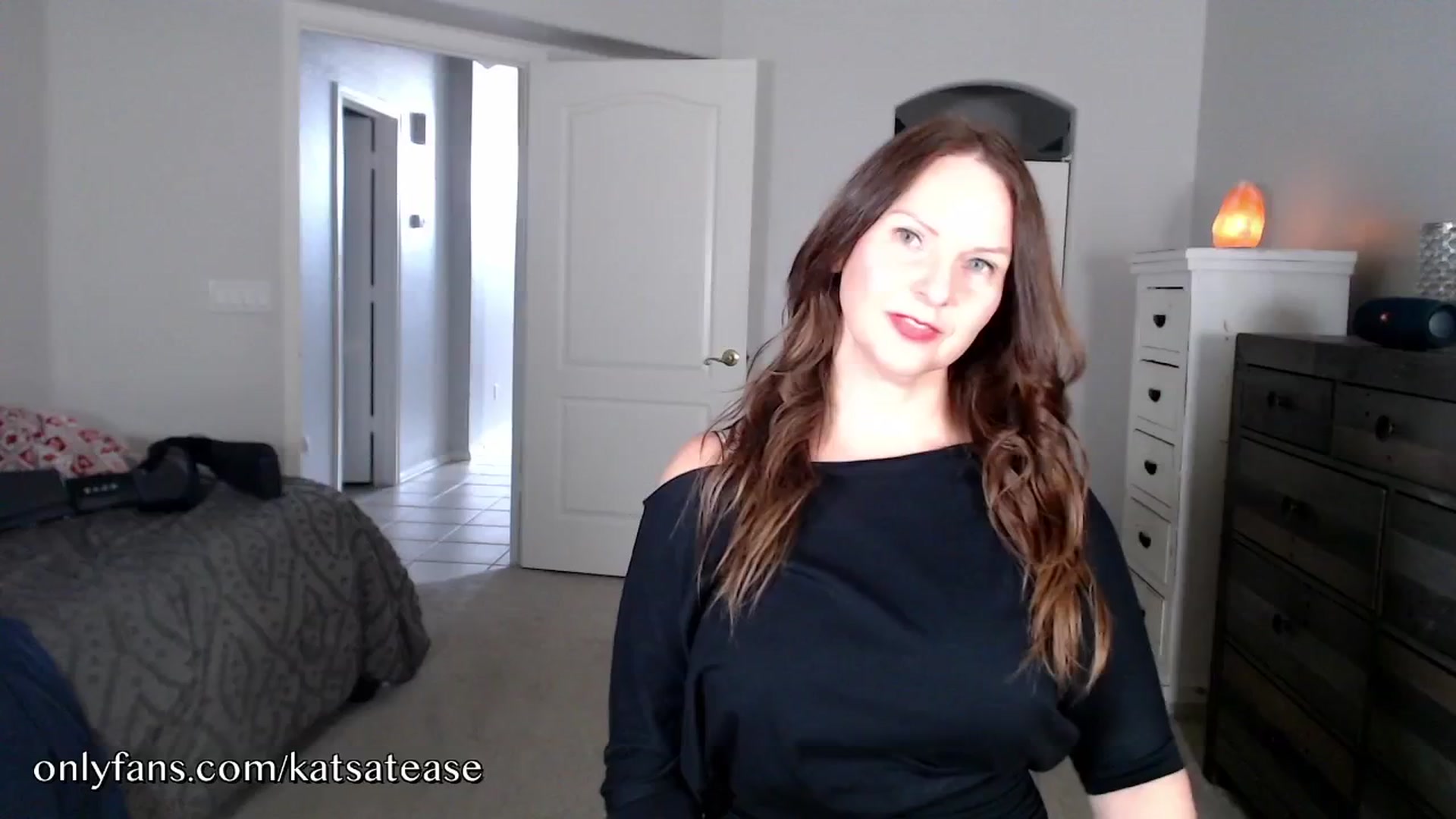 Gallery image thumbnail from KatsAtease's myfreecams stream on, 08/25/2025, 20:02 image 5 of 20