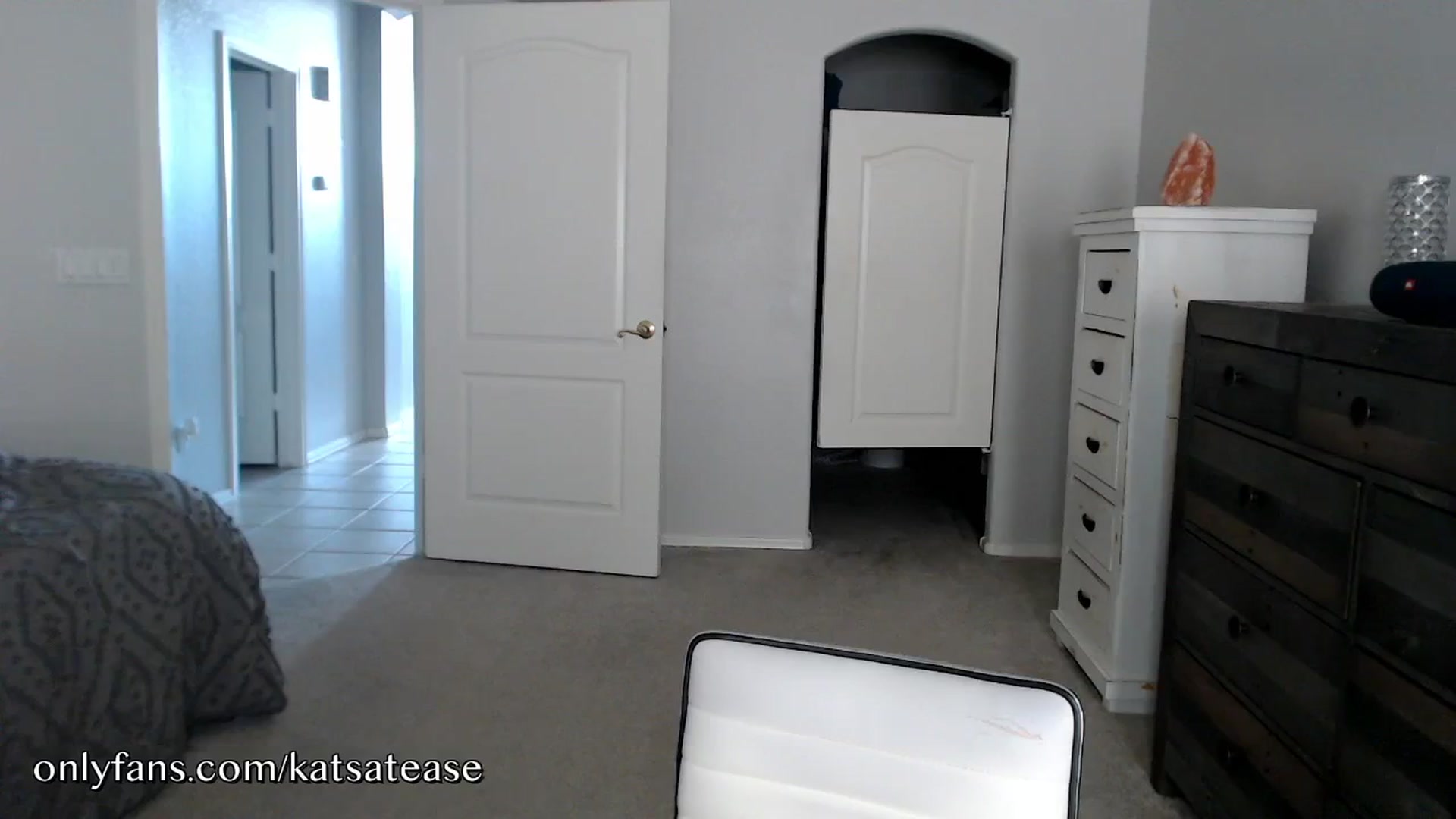 Gallery image thumbnail from KatsAtease's myfreecams stream on, 09/25/2025, 19:53 image 19 of 20