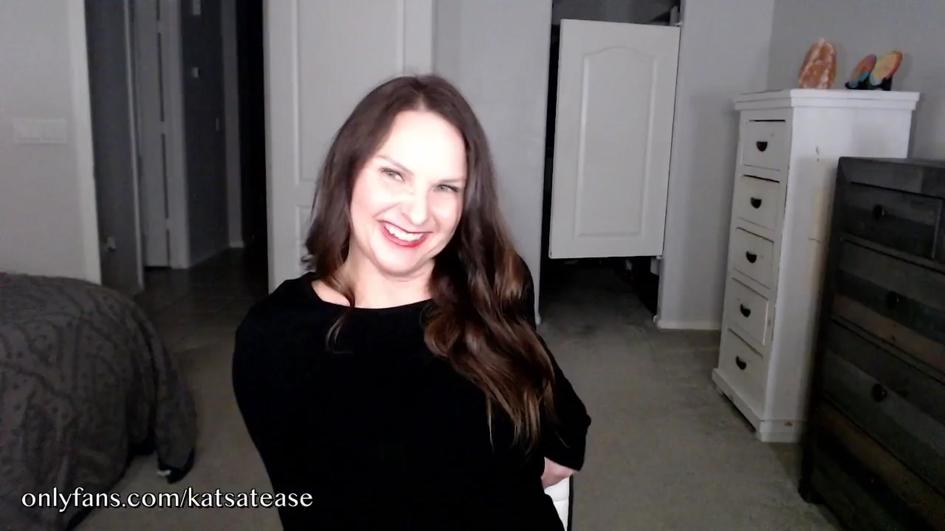 Gallery image thumbnail from KatsAtease's myfreecams stream on, 12/16/2025, 01:40 image 9 of 20