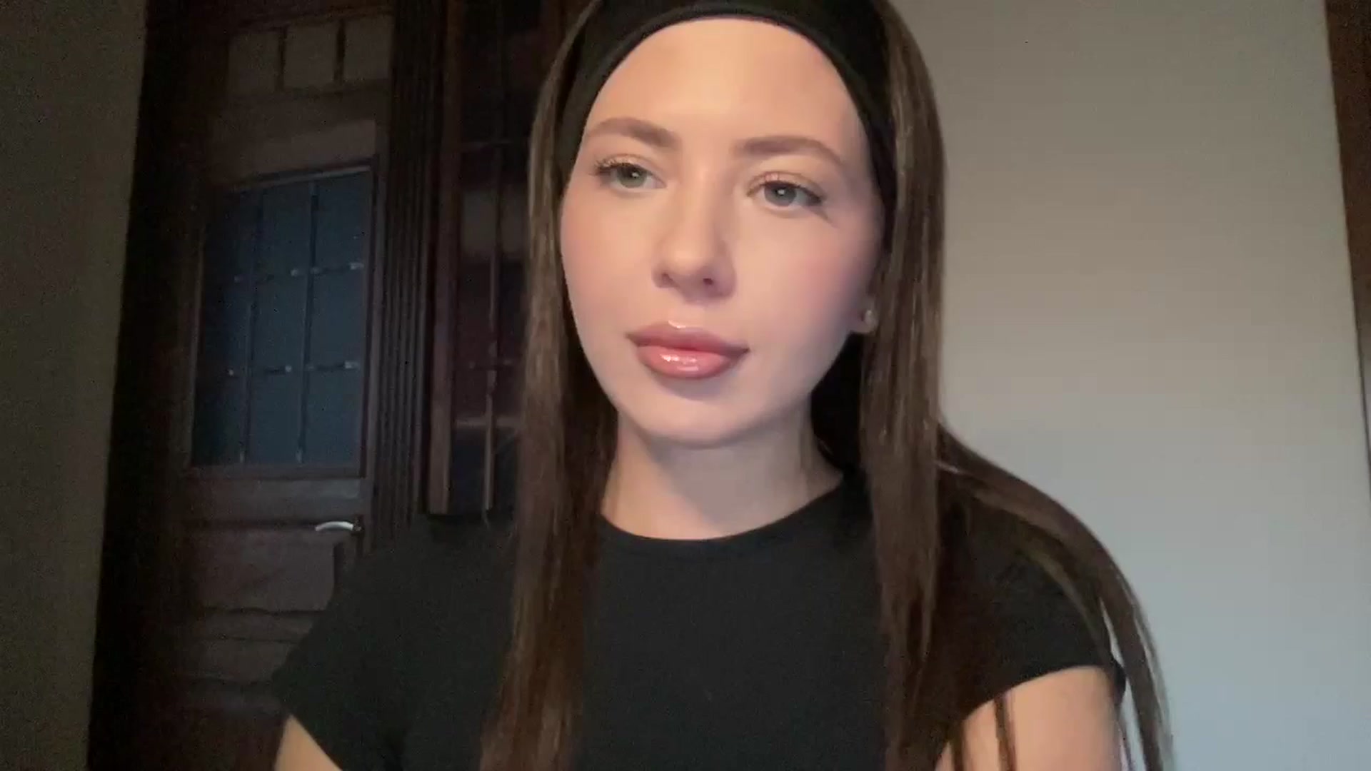 Gallery image thumbnail from KatsuniCross's myfreecams stream on, 11/21/2024, 13:55 image 18 of 20