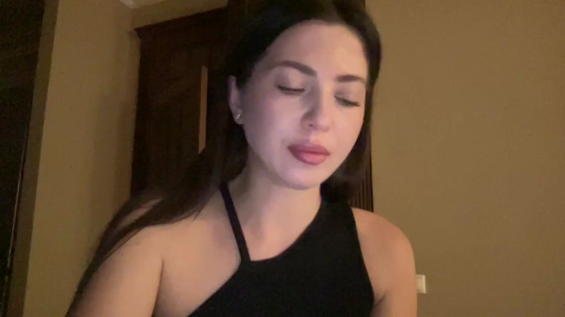 Gallery image thumbnail from KatsuniCross's myfreecams stream on, 11/24/2024, 16:02 image 5 of 20