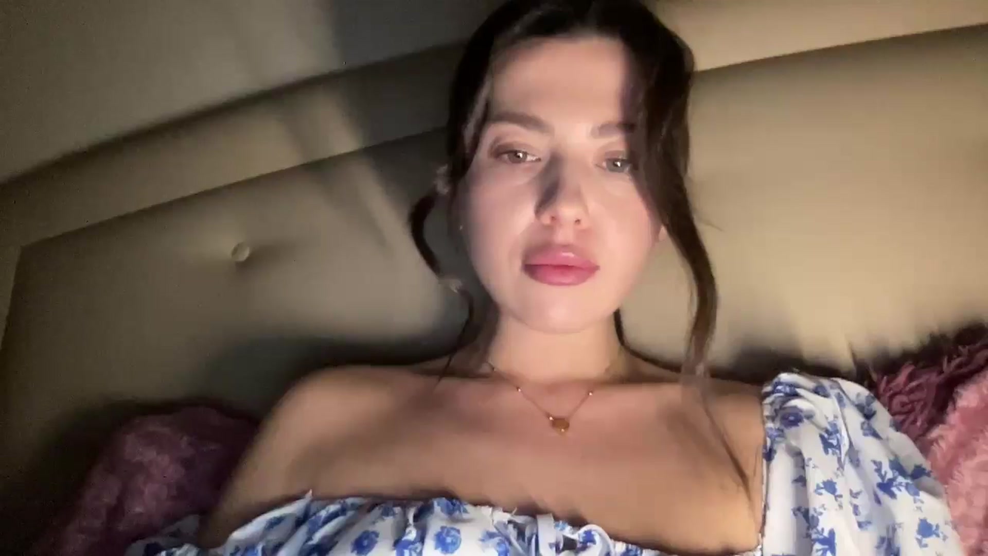 Gallery image thumbnail from KatsuniCross's myfreecams stream on, 12/05/2024, 16:35 image 16 of 20