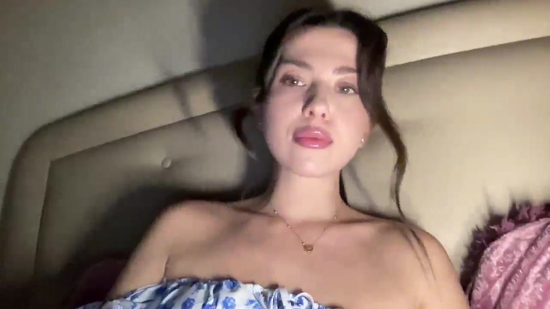 Gallery image thumbnail from KatsuniCross's myfreecams stream on, 12/05/2024, 16:35 image 2 of 20