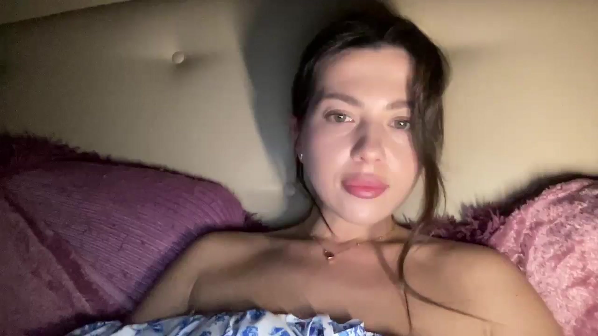 Gallery image thumbnail from KatsuniCross's myfreecams stream on, 12/05/2024, 20:38 image 14 of 20