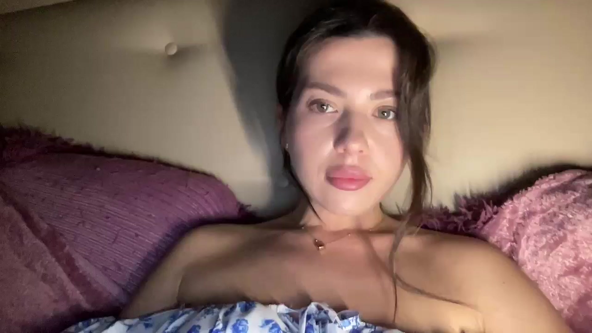 Gallery image thumbnail from KatsuniCross's myfreecams stream on, 12/05/2024, 20:38 image 1 of 20
