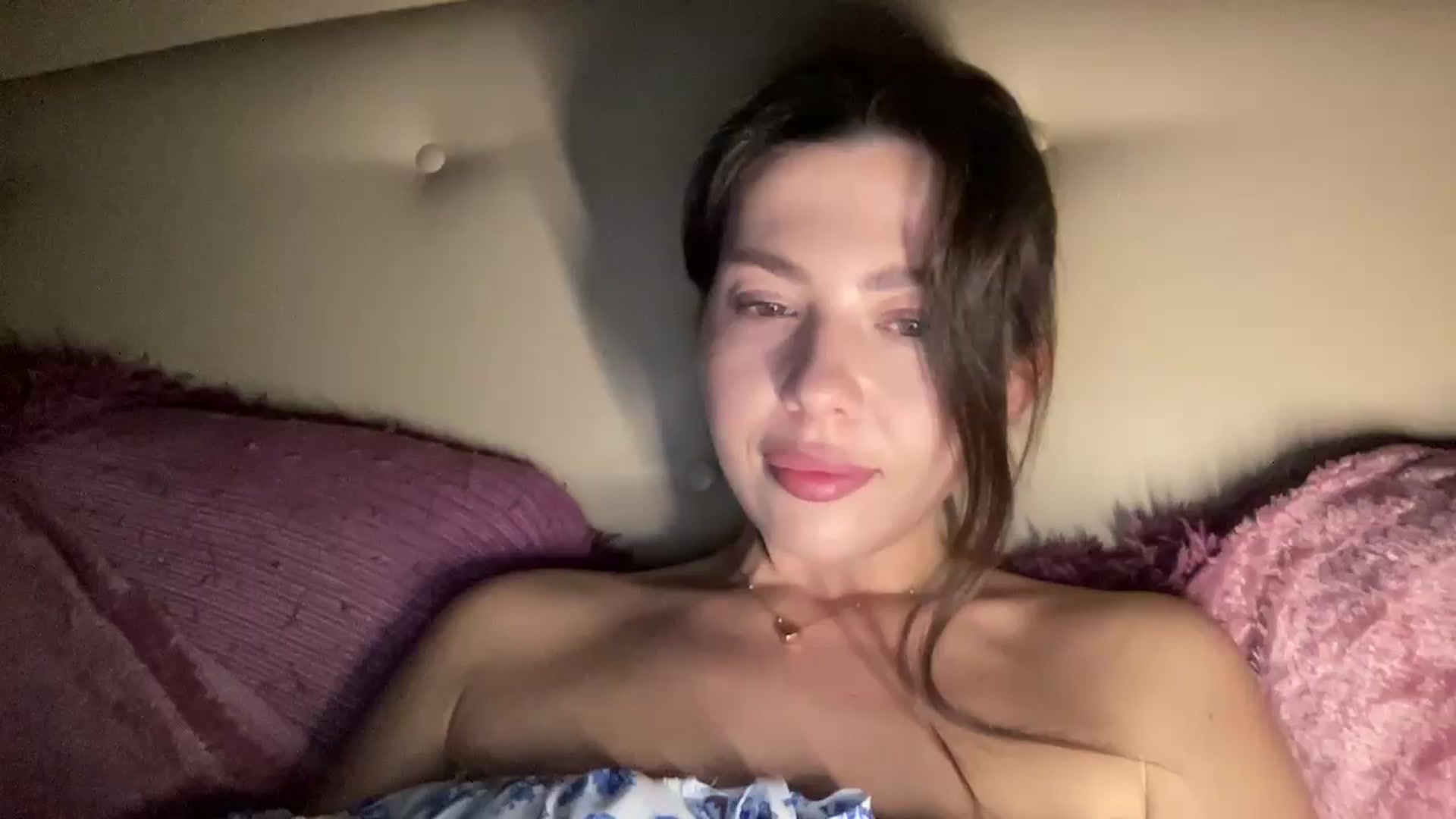 Gallery image thumbnail from KatsuniCross's myfreecams stream on, 12/05/2024, 20:38 image 20 of 20
