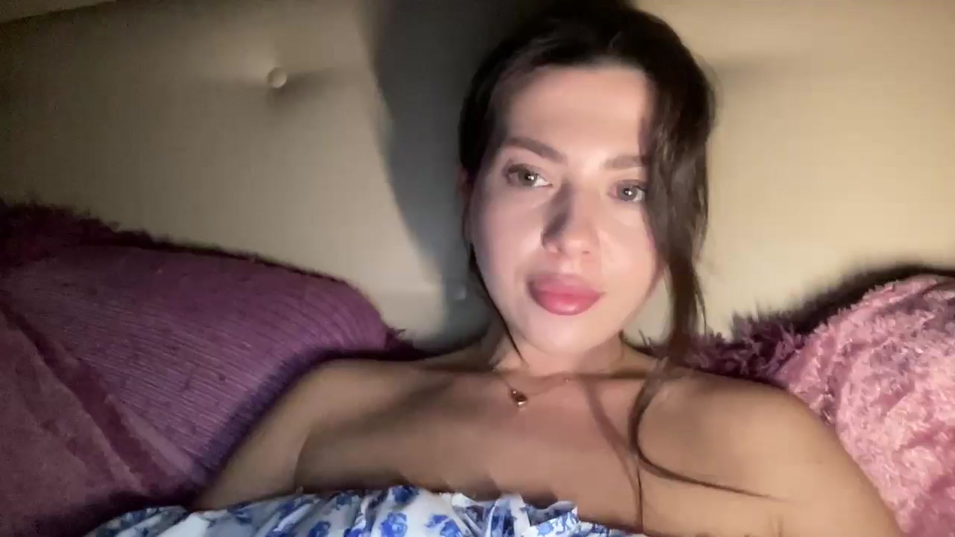 Gallery image thumbnail from KatsuniCross's myfreecams stream on, 12/05/2024, 20:38 image 7 of 20