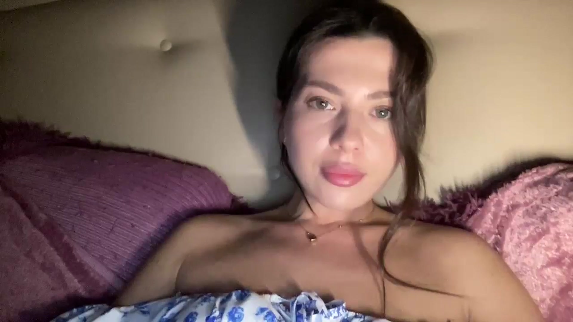 Gallery image thumbnail from KatsuniCross's myfreecams stream on, 12/05/2024, 20:38 image 5 of 20