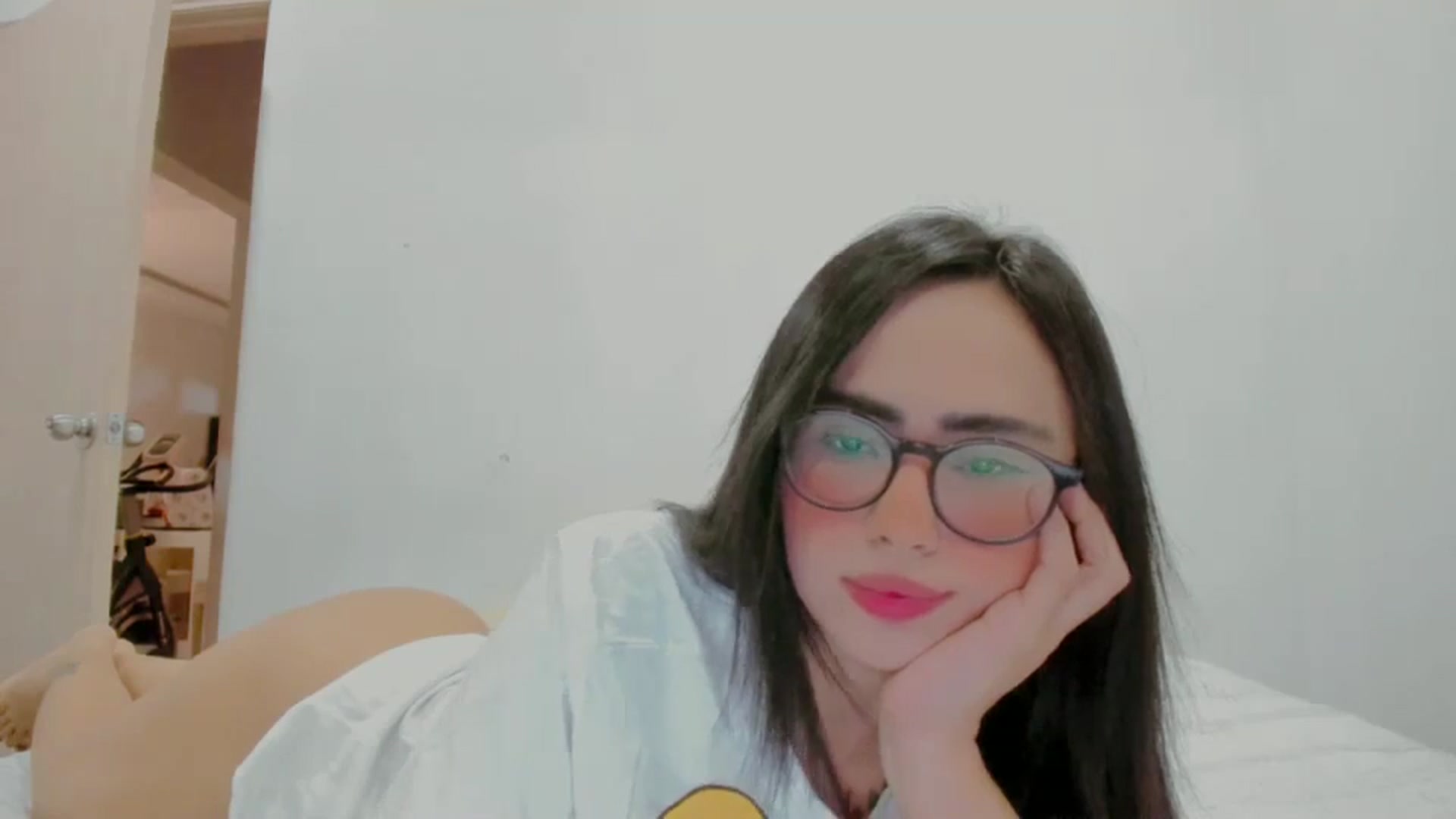 Gallery image thumbnail from Kattgalle's myfreecams stream on, 10/22/2024, 08:25 image 2 of 20