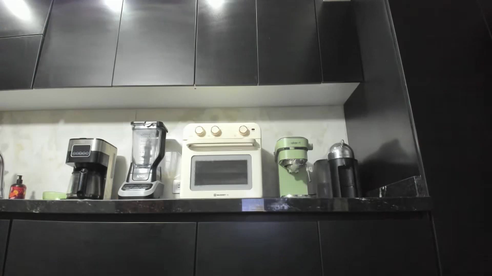 Gallery image thumbnail from Kattgalle's myfreecams stream on, 10/24/2024, 04:49 image 14 of 20