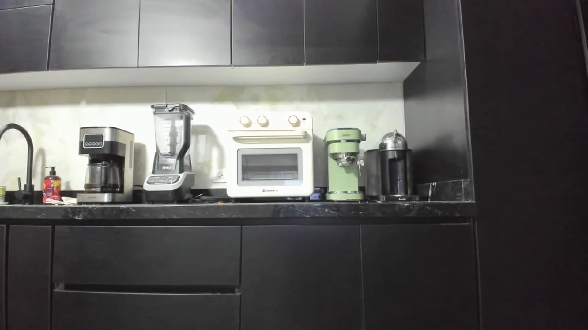 Gallery image thumbnail from Kattgalle's myfreecams stream on, 10/29/2024, 01:57 image 2 of 20