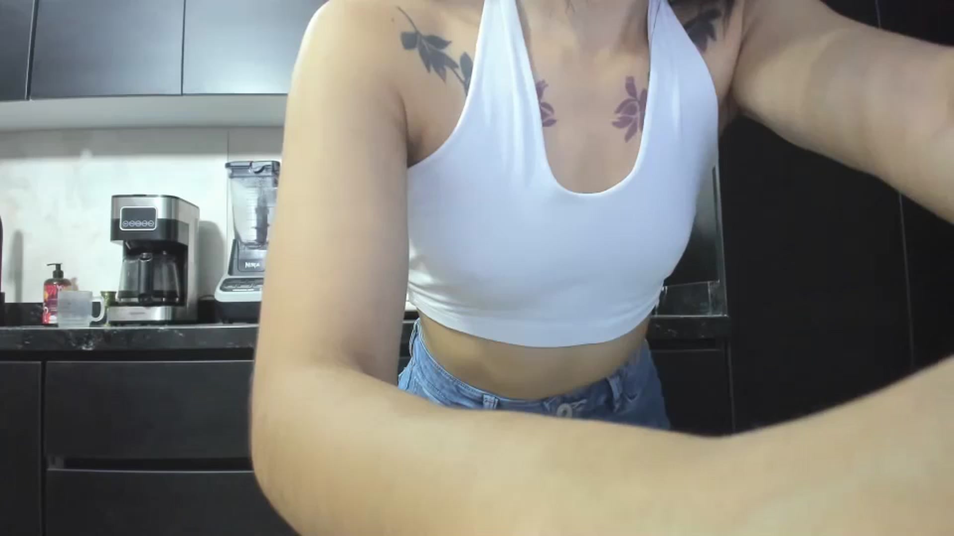 Gallery image thumbnail from Kattgalle's myfreecams stream on, 11/04/2024, 01:20 image 8 of 20