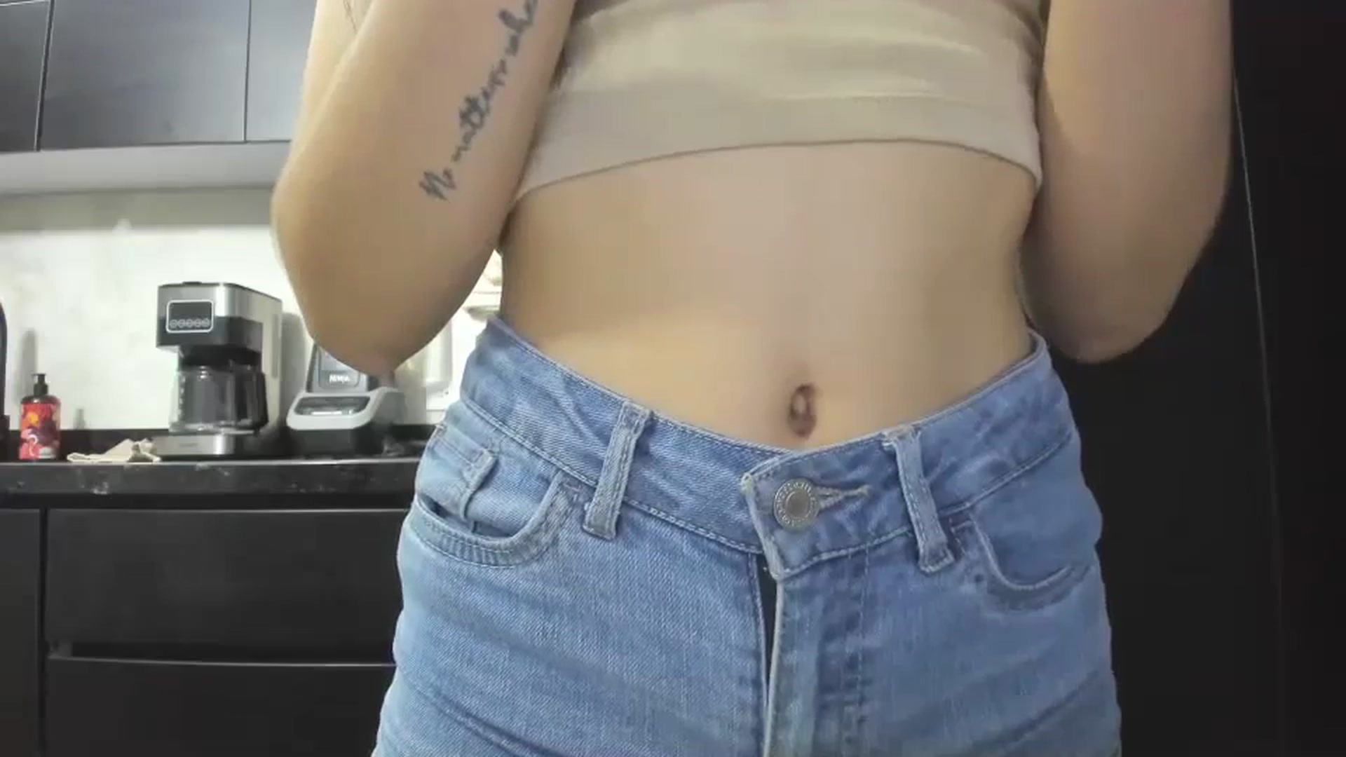 Gallery image thumbnail from Kattgalle's myfreecams stream on, 11/17/2024, 24:00 image 18 of 20