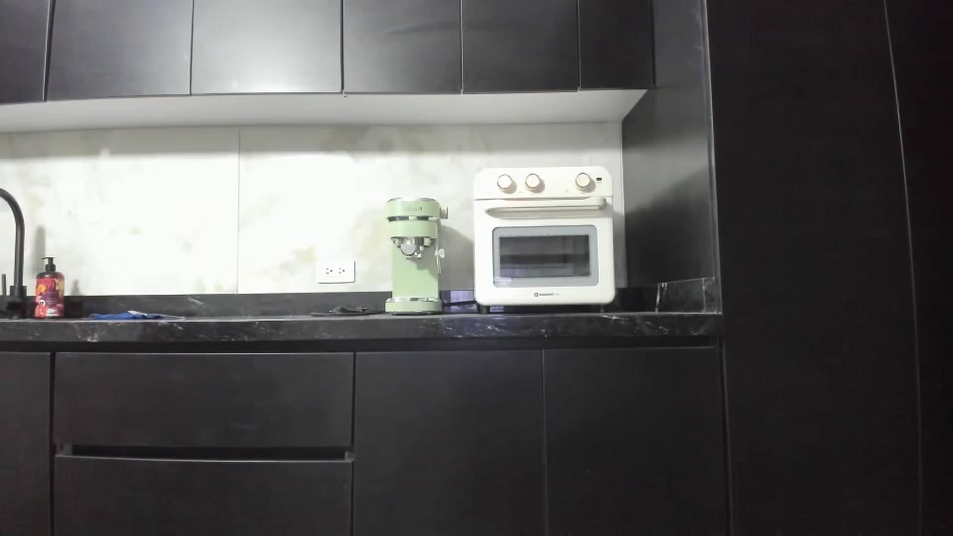 Gallery image thumbnail from Kattgalle's myfreecams stream on, 11/25/2024, 02:58 image 18 of 20