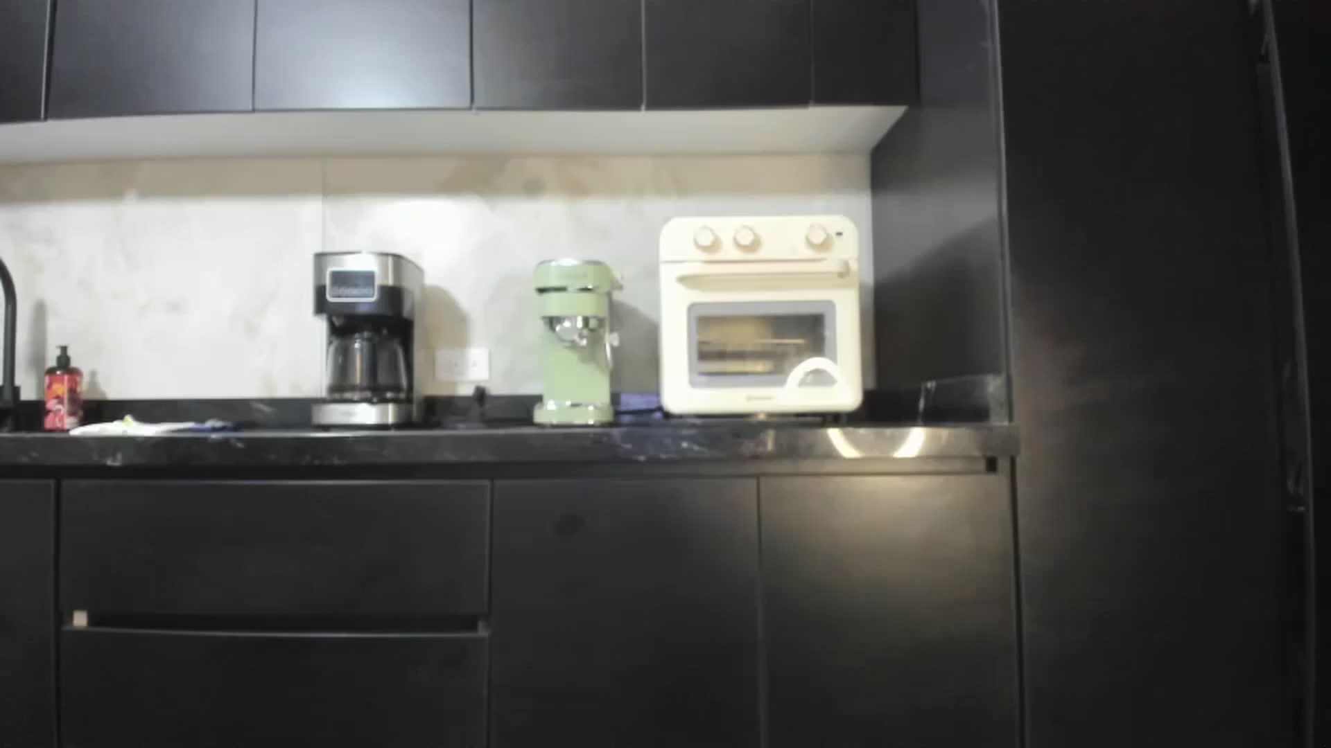 Gallery image thumbnail from Kattgalle's myfreecams stream on, 11/28/2024, 02:31 image 11 of 20