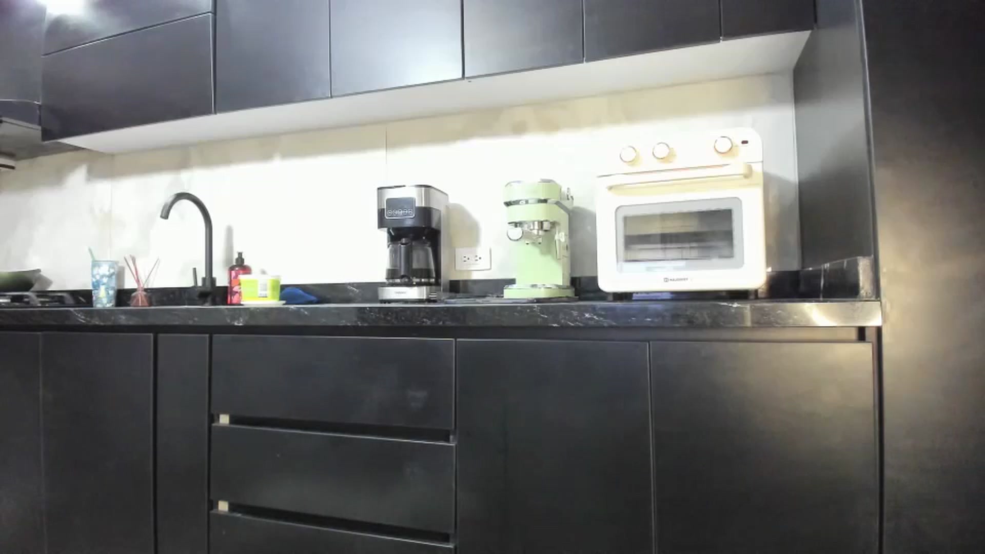 Gallery image thumbnail from Kattgalle's myfreecams stream on, 12/01/2024, 03:56 image 17 of 20