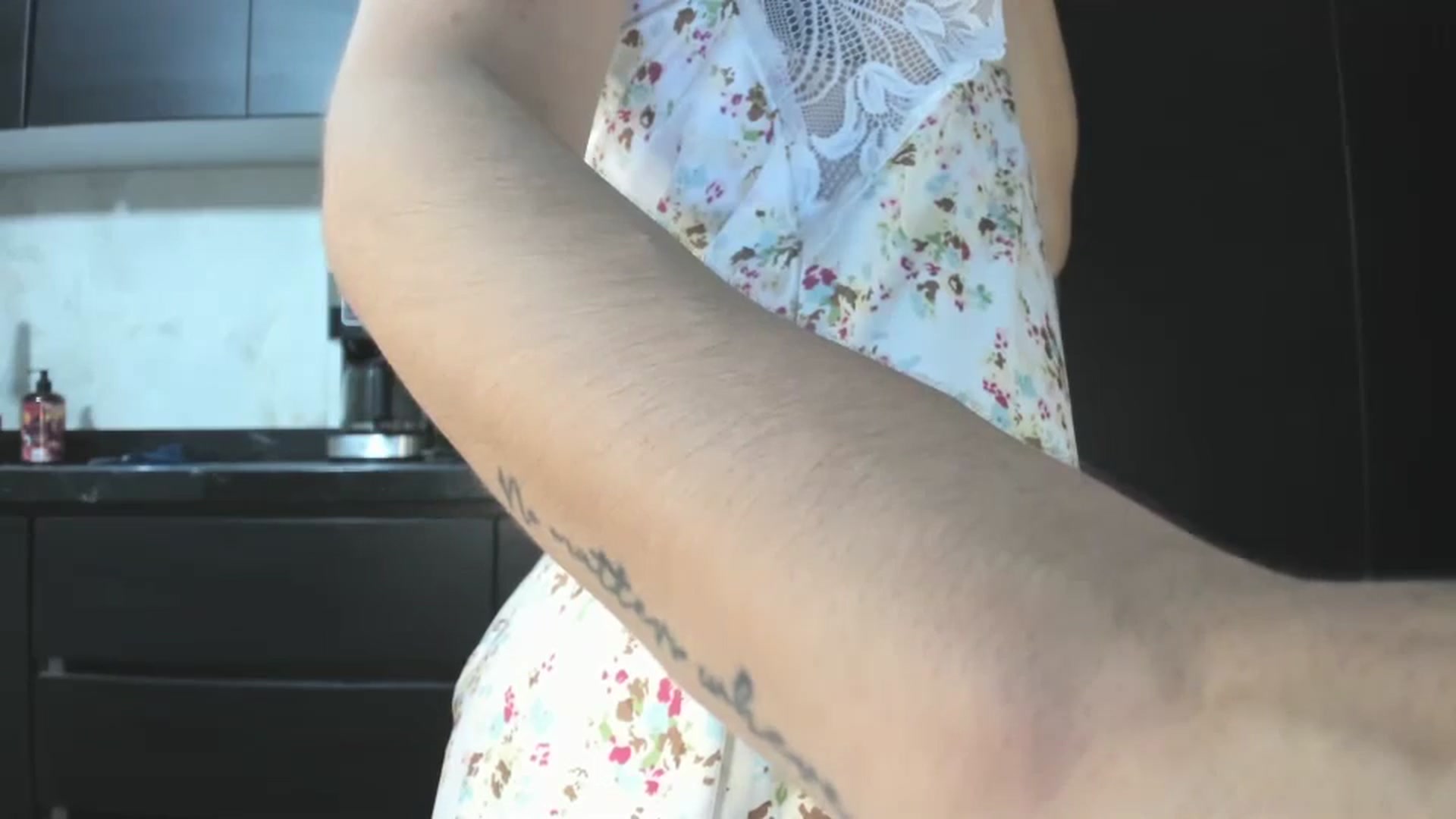 Gallery image thumbnail from Kattgalle's myfreecams stream on, 12/17/2024, 01:14 image 19 of 20
