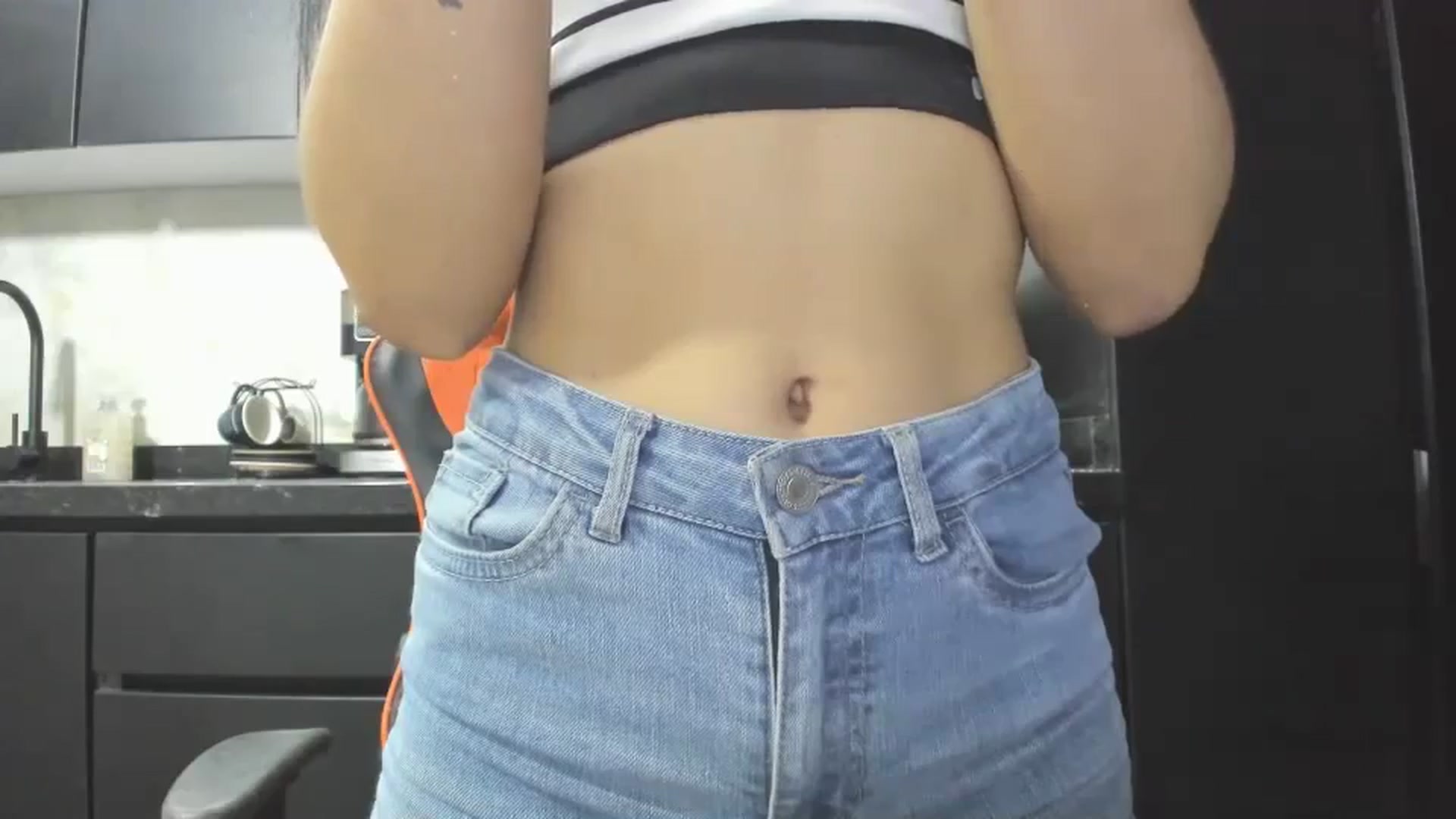 Gallery image thumbnail from Kattgalle's myfreecams stream on, 01/08/2025, 03:20 image 11 of 20