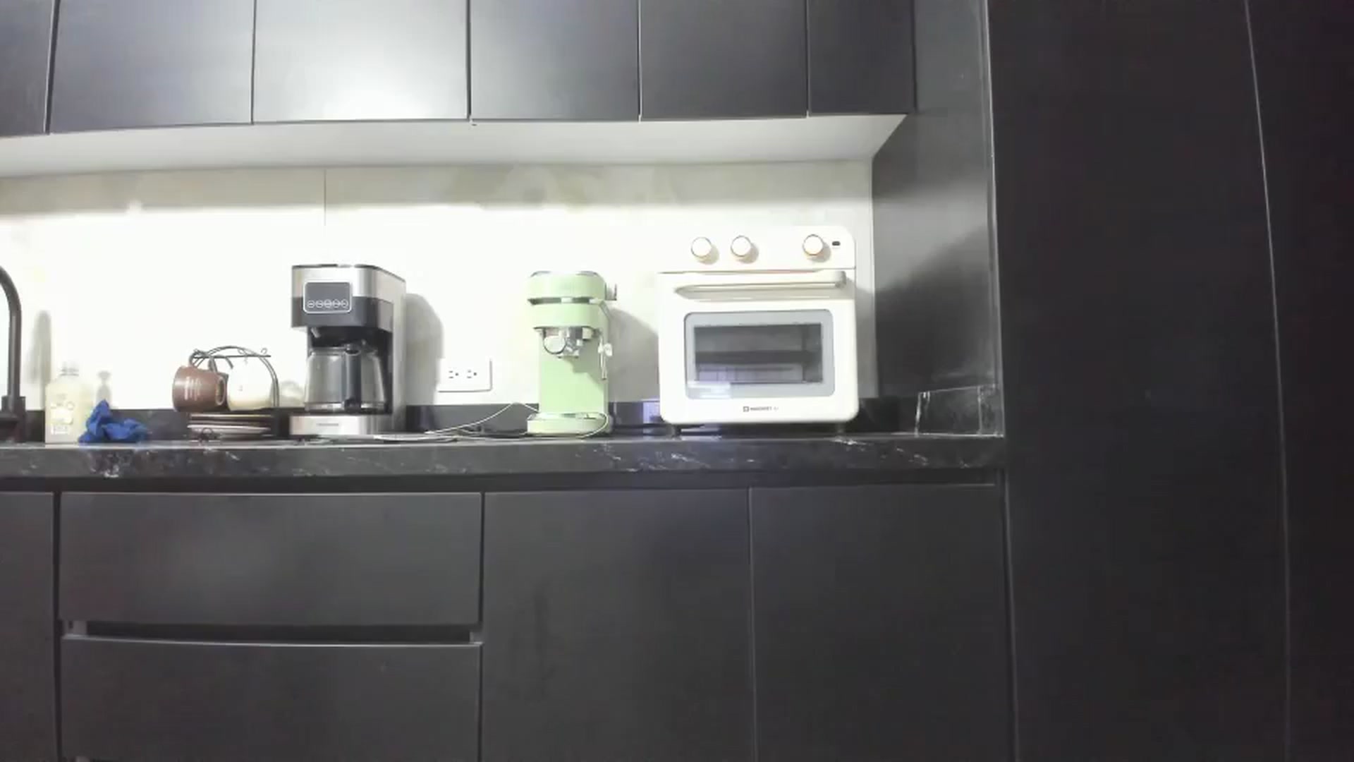 Gallery image thumbnail from Kattgalle's myfreecams stream on, 01/12/2025, 01:10 image 10 of 20
