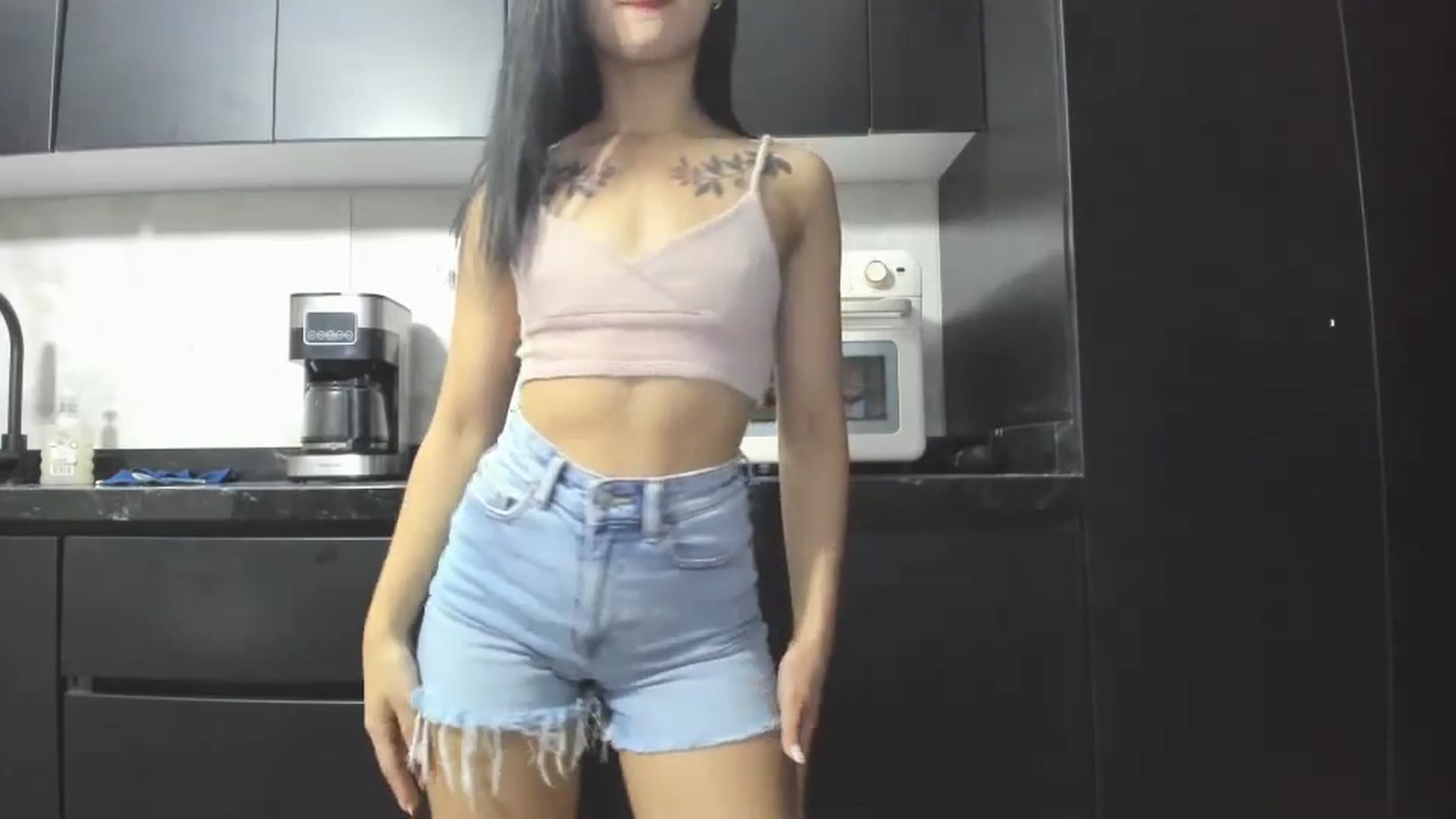 Gallery image thumbnail from Kattgalle's myfreecams stream on, 01/17/2025, 01:03 image 15 of 20