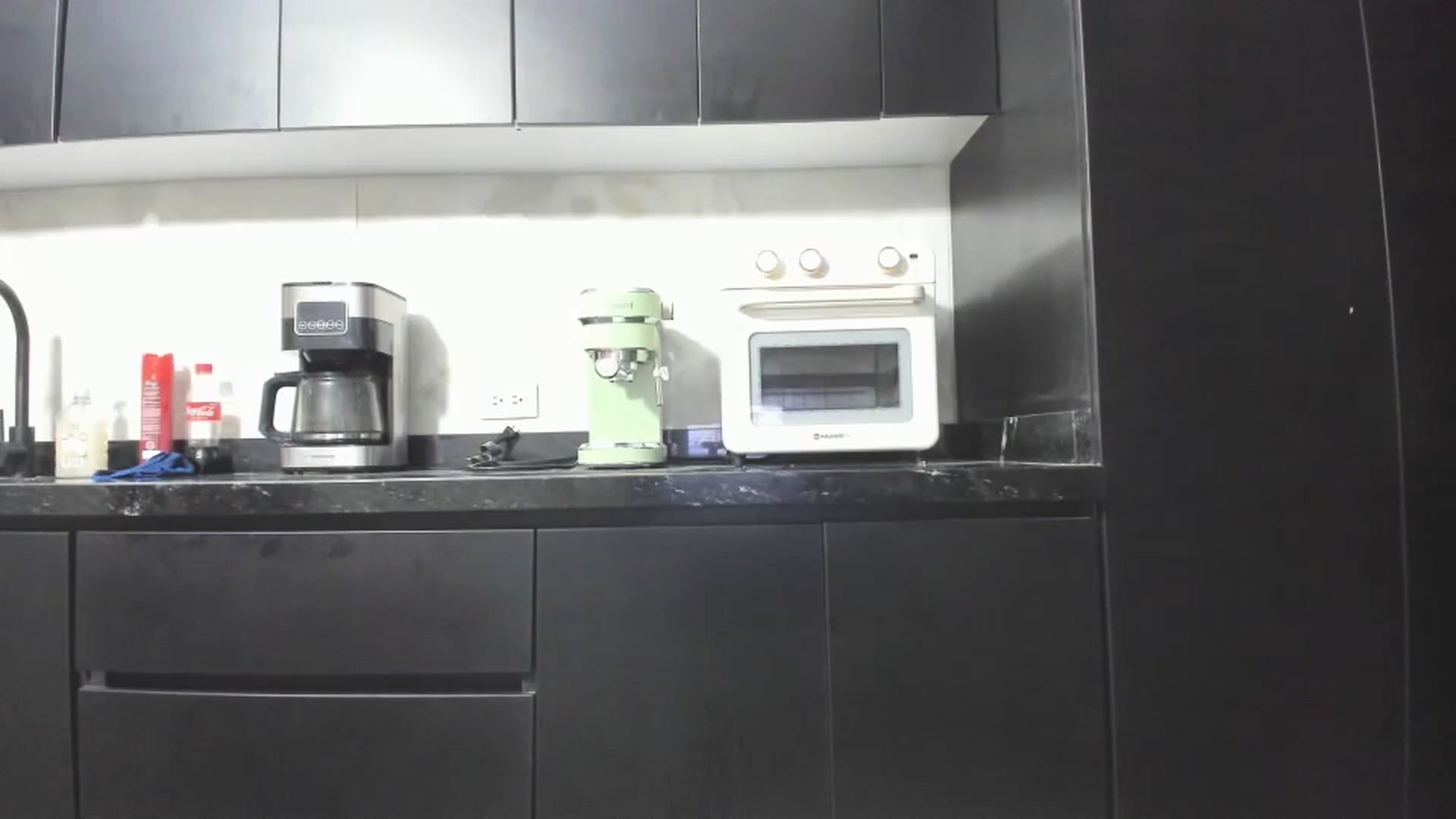 Gallery image thumbnail from Kattgalle's myfreecams stream on, 01/22/2025, 03:11 image 6 of 20
