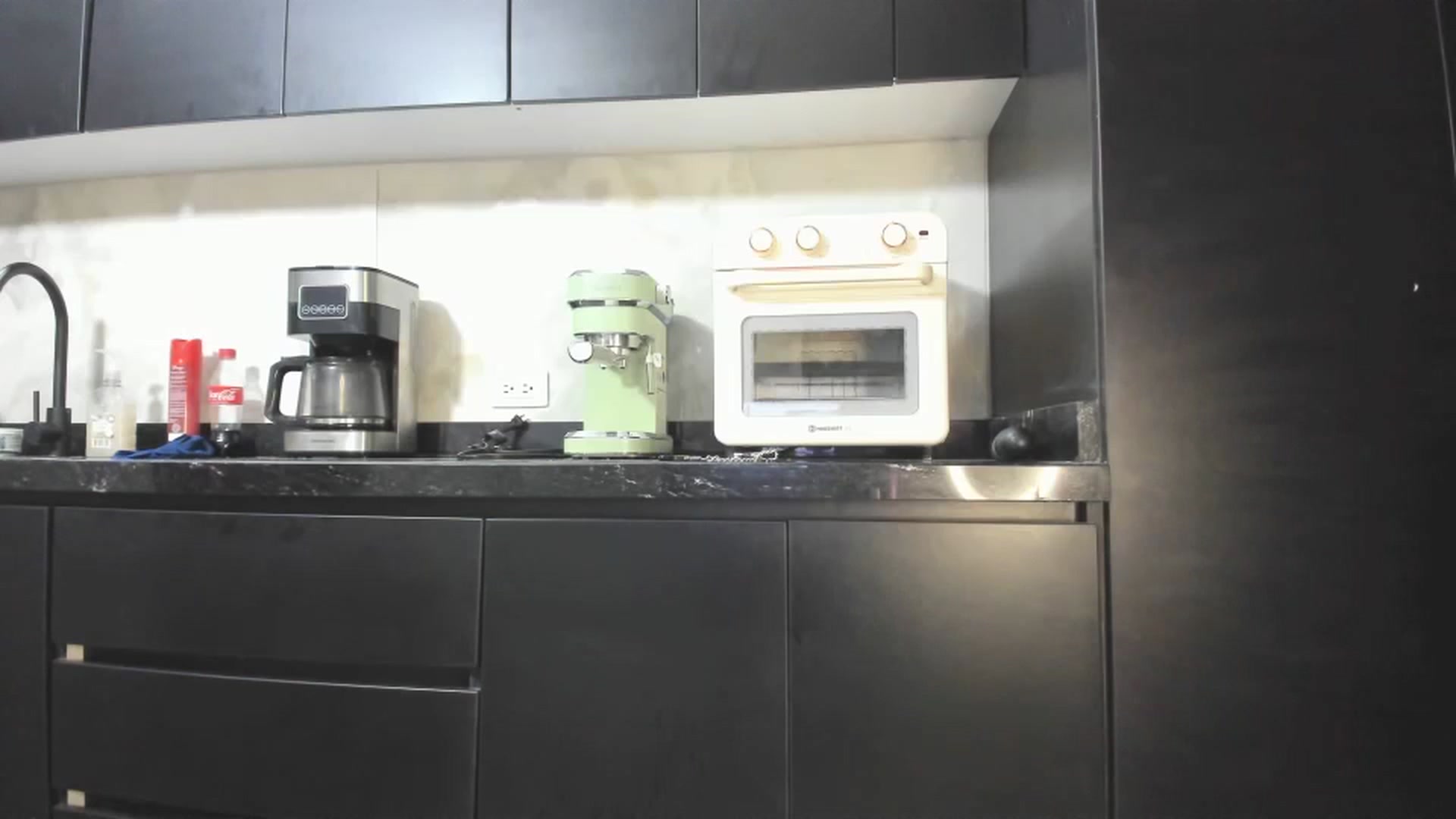 Gallery image thumbnail from Kattgalle's myfreecams stream on, 01/22/2025, 03:11 image 13 of 20