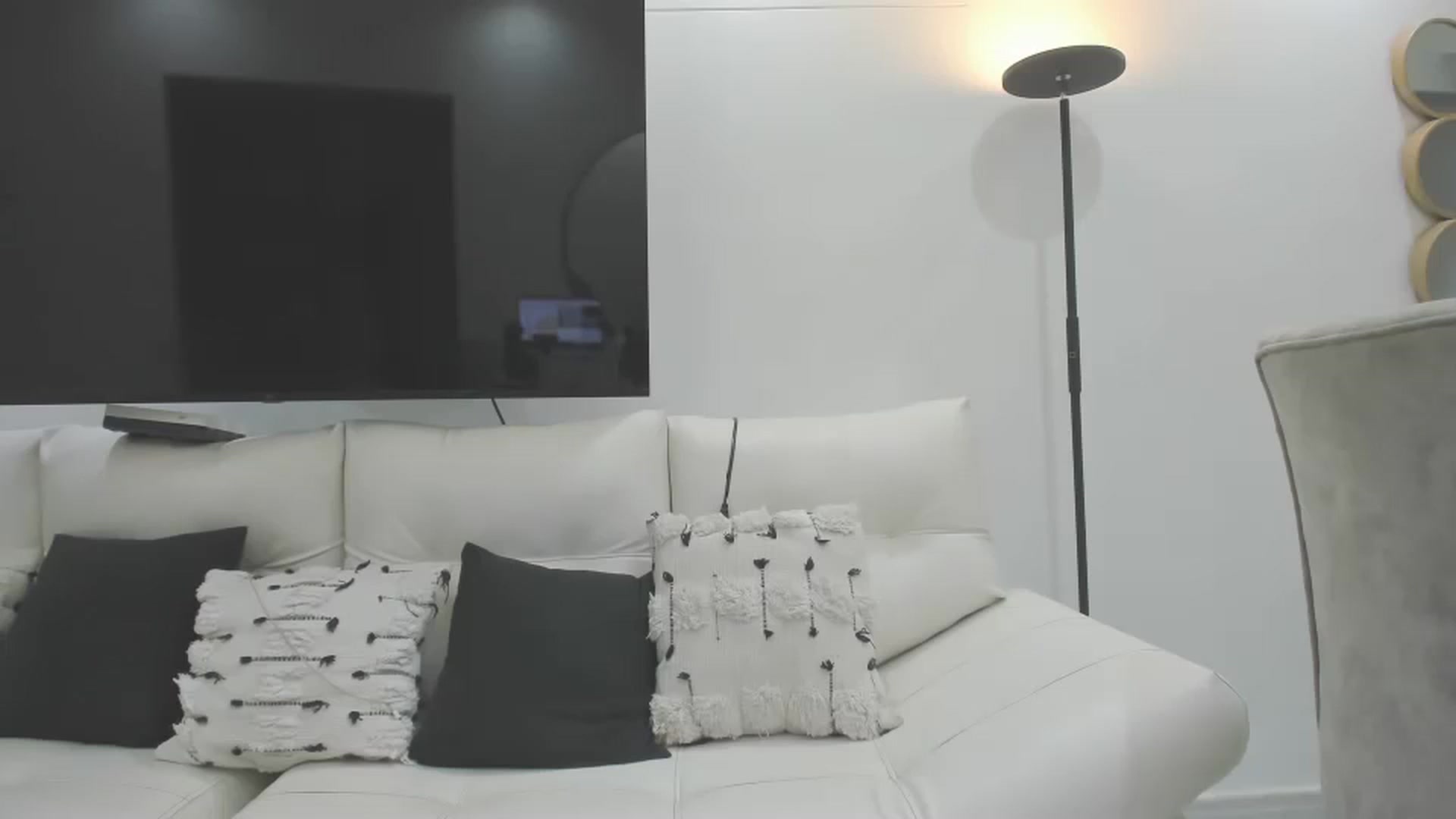 Gallery image thumbnail from Kattgalle's myfreecams stream on, 01/24/2025, 04:05 image 5 of 20