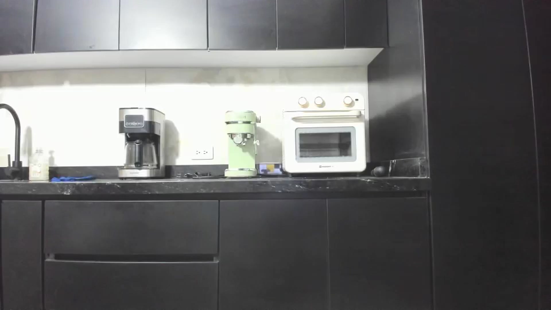 Gallery image thumbnail from Kattgalle's myfreecams stream on, 01/31/2025, 01:58 image 15 of 20