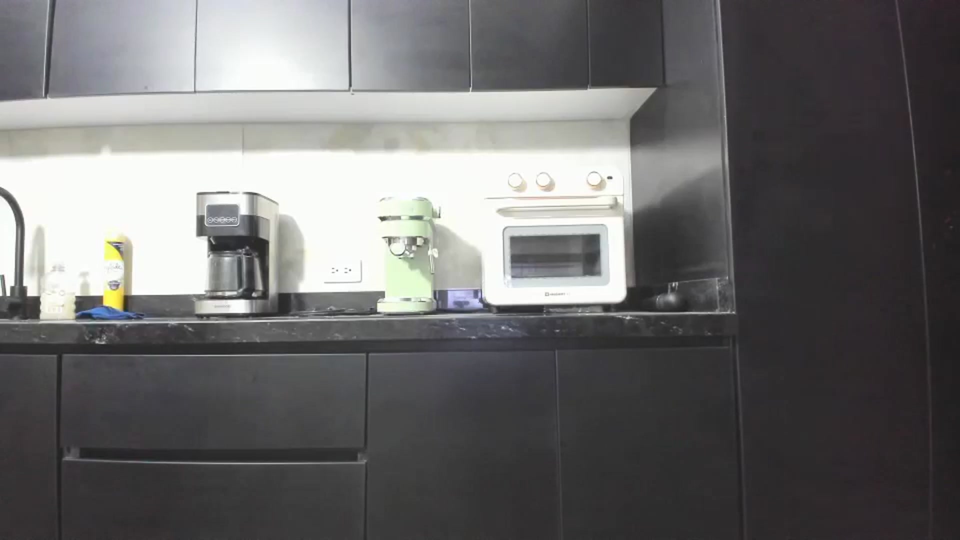 Gallery image thumbnail from Kattgalle's myfreecams stream on, 02/05/2025, 03:17 image 4 of 20