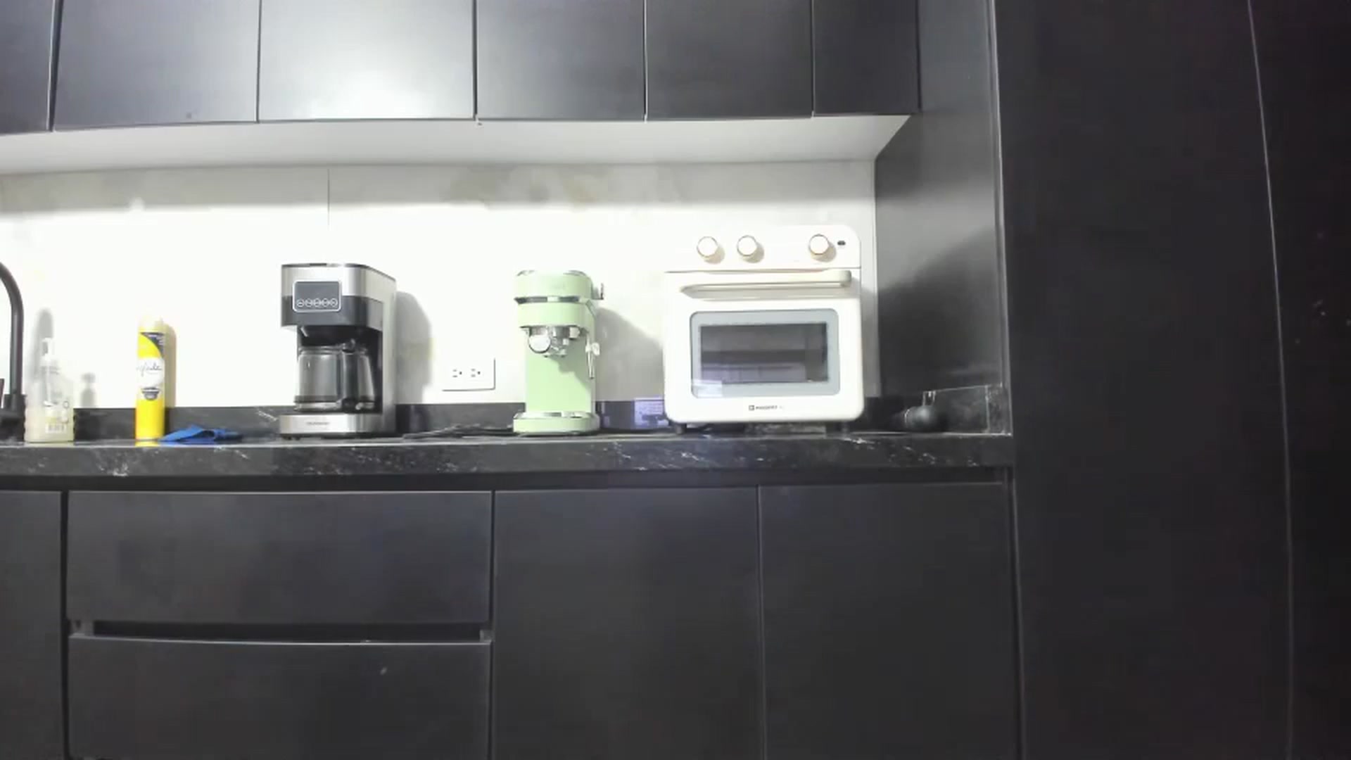 Gallery image thumbnail from Kattgalle's myfreecams stream on, 02/07/2025, 01:29 image 6 of 20