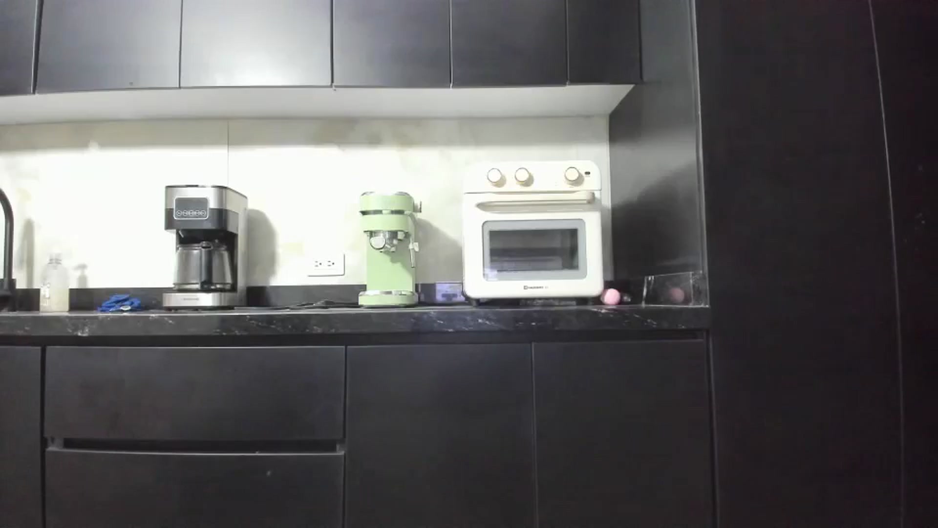 Gallery image thumbnail from Kattgalle's myfreecams stream on, 02/10/2025, 01:58 image 17 of 20
