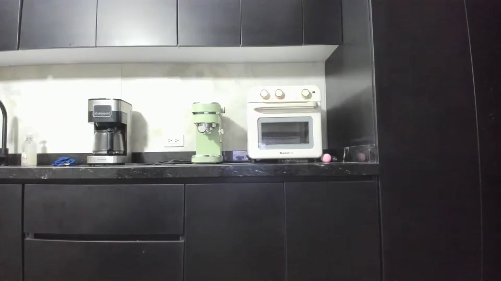 Gallery image thumbnail from Kattgalle's myfreecams stream on, 02/10/2025, 01:58 image 18 of 20