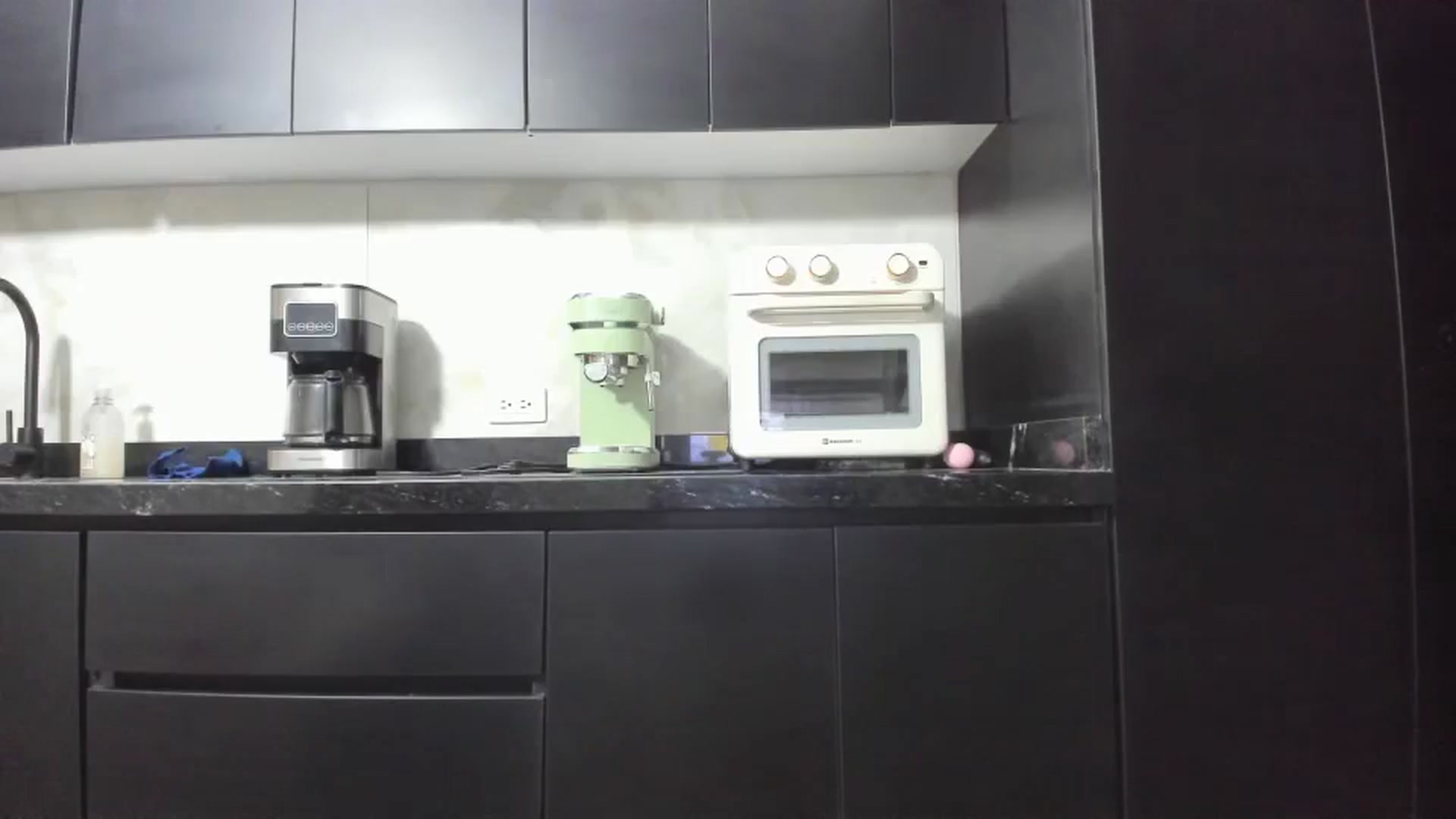 Gallery image thumbnail from Kattgalle's myfreecams stream on, 02/10/2025, 05:26 image 16 of 20
