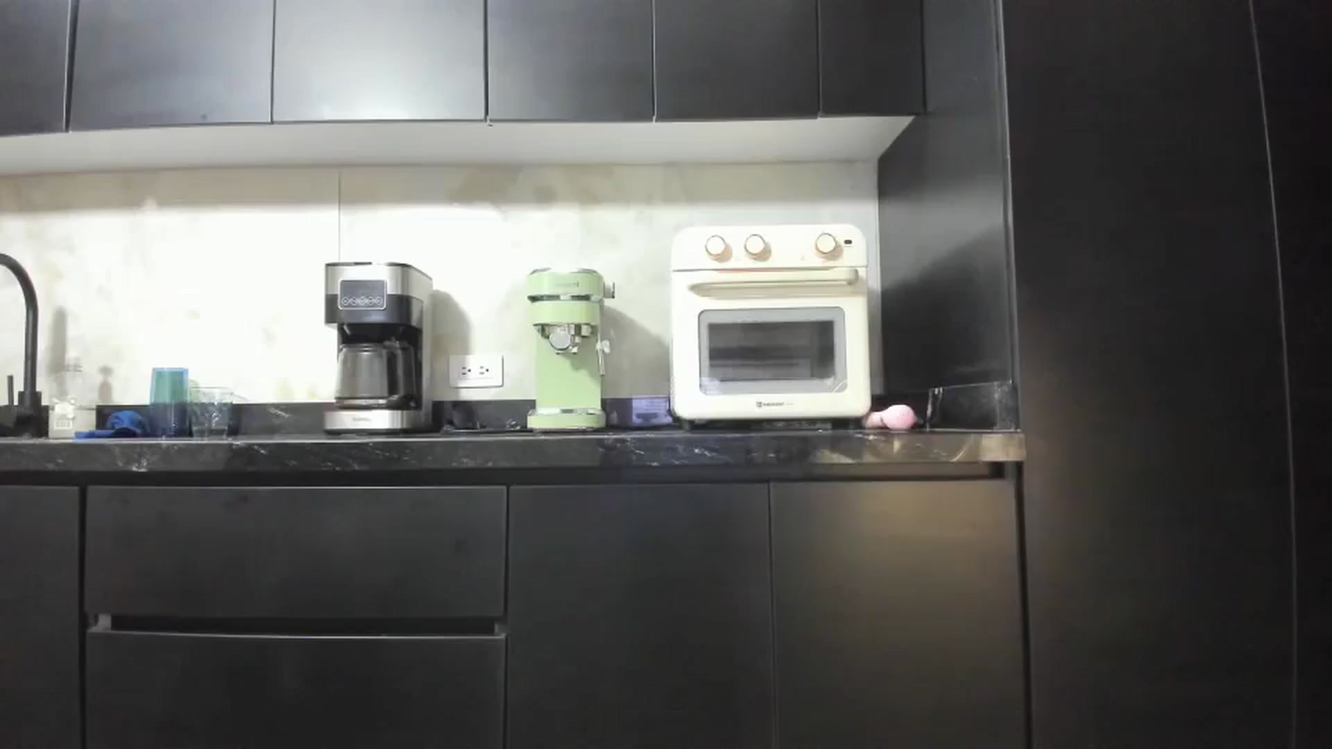 Gallery image thumbnail from Kattgalle's myfreecams stream on, 02/13/2025, 01:26 image 13 of 20