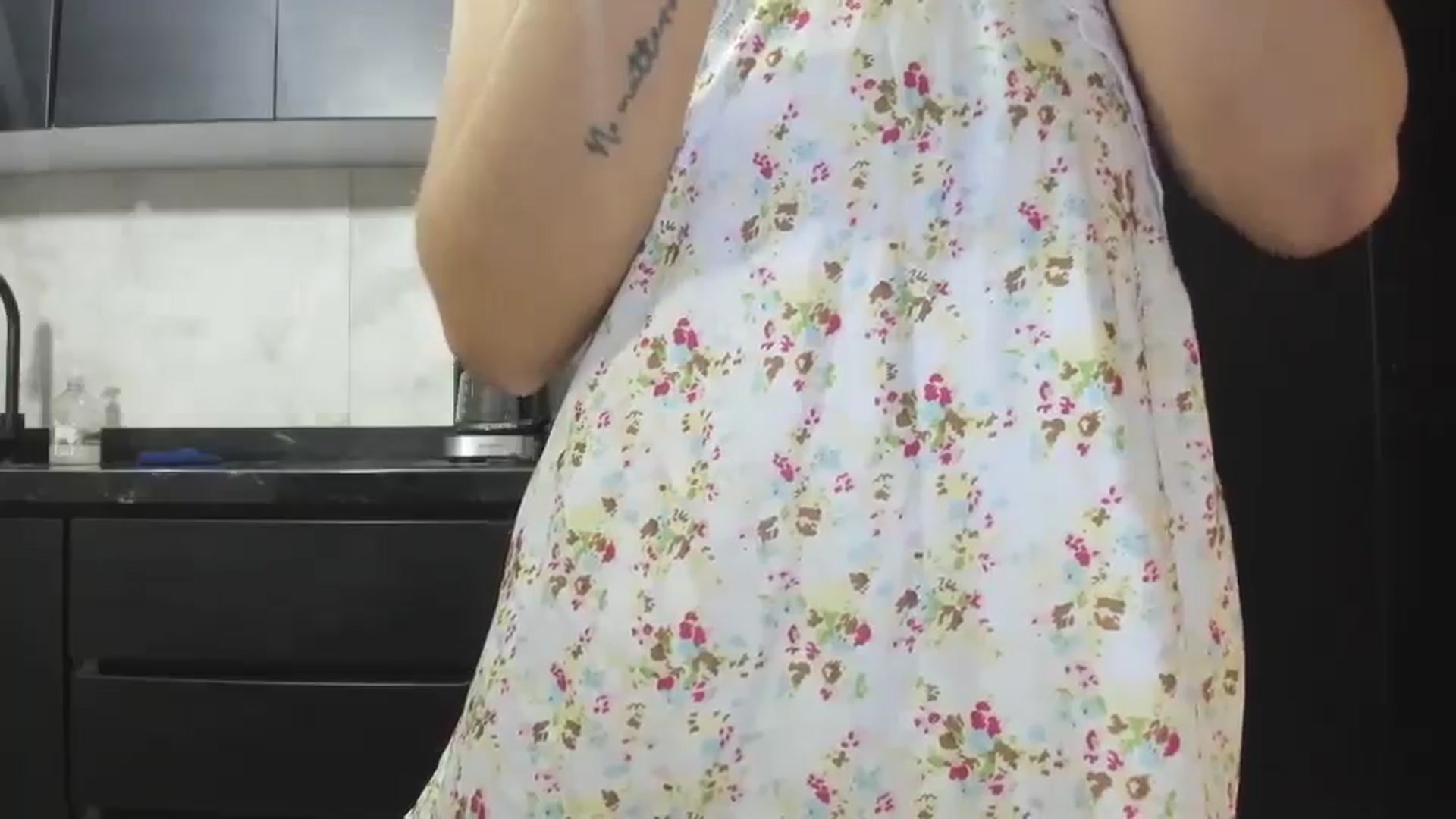 Gallery image thumbnail from Kattgalle's myfreecams stream on, 02/18/2025, 02:38 image 16 of 20