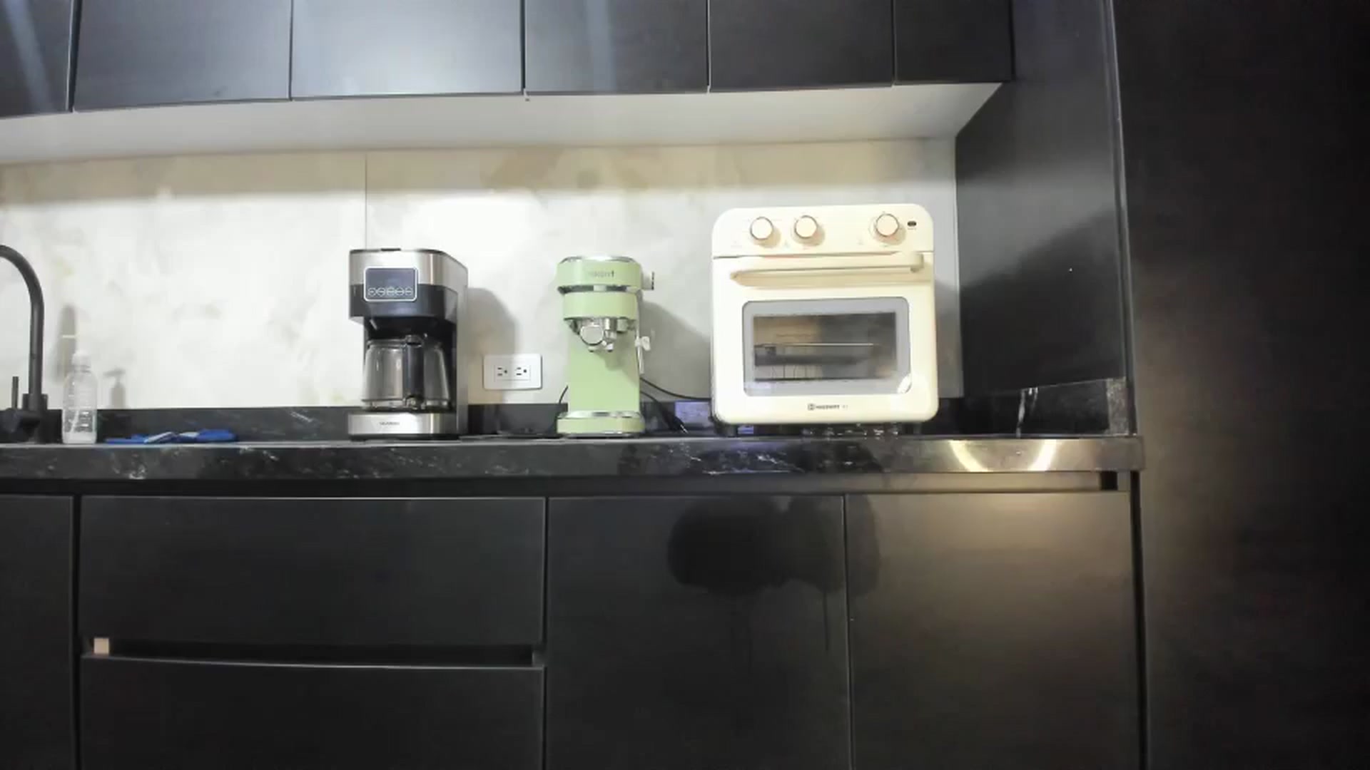 Gallery image thumbnail from Kattgalle's myfreecams stream on, 02/21/2025, 06:31 image 18 of 20
