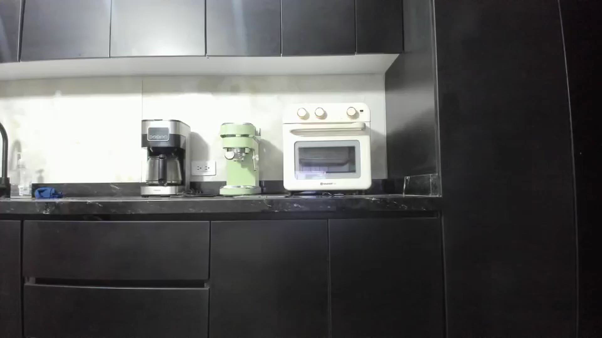 Gallery image thumbnail from Kattgalle's myfreecams stream on, 02/28/2025, 01:54 image 20 of 20
