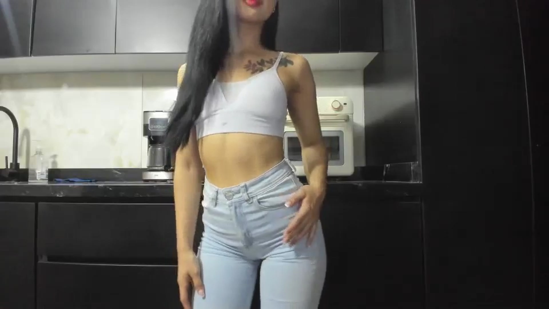 Gallery image thumbnail from Kattgalle's myfreecams stream on, 03/01/2025, 24:50 image 18 of 20