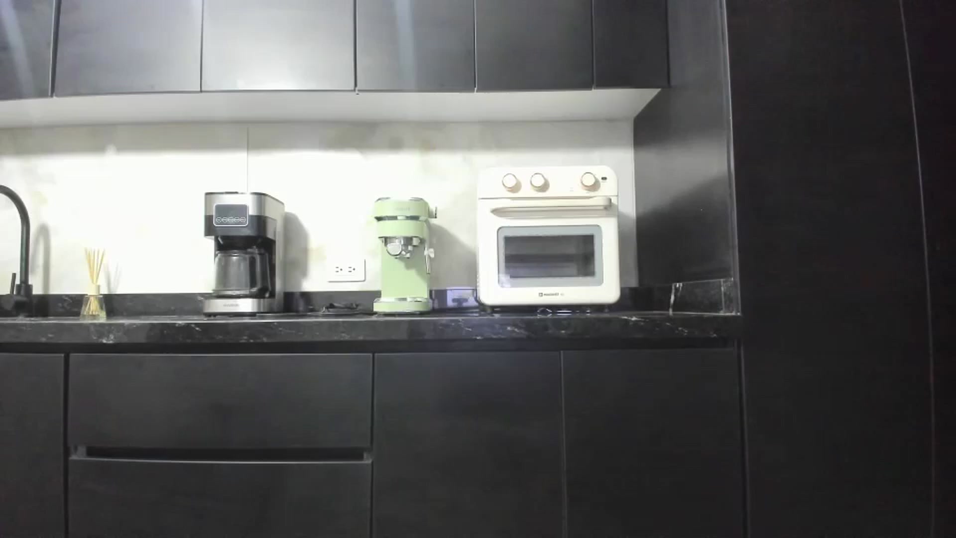 Gallery image thumbnail from Kattgalle's myfreecams stream on, 03/04/2025, 01:19 image 16 of 20