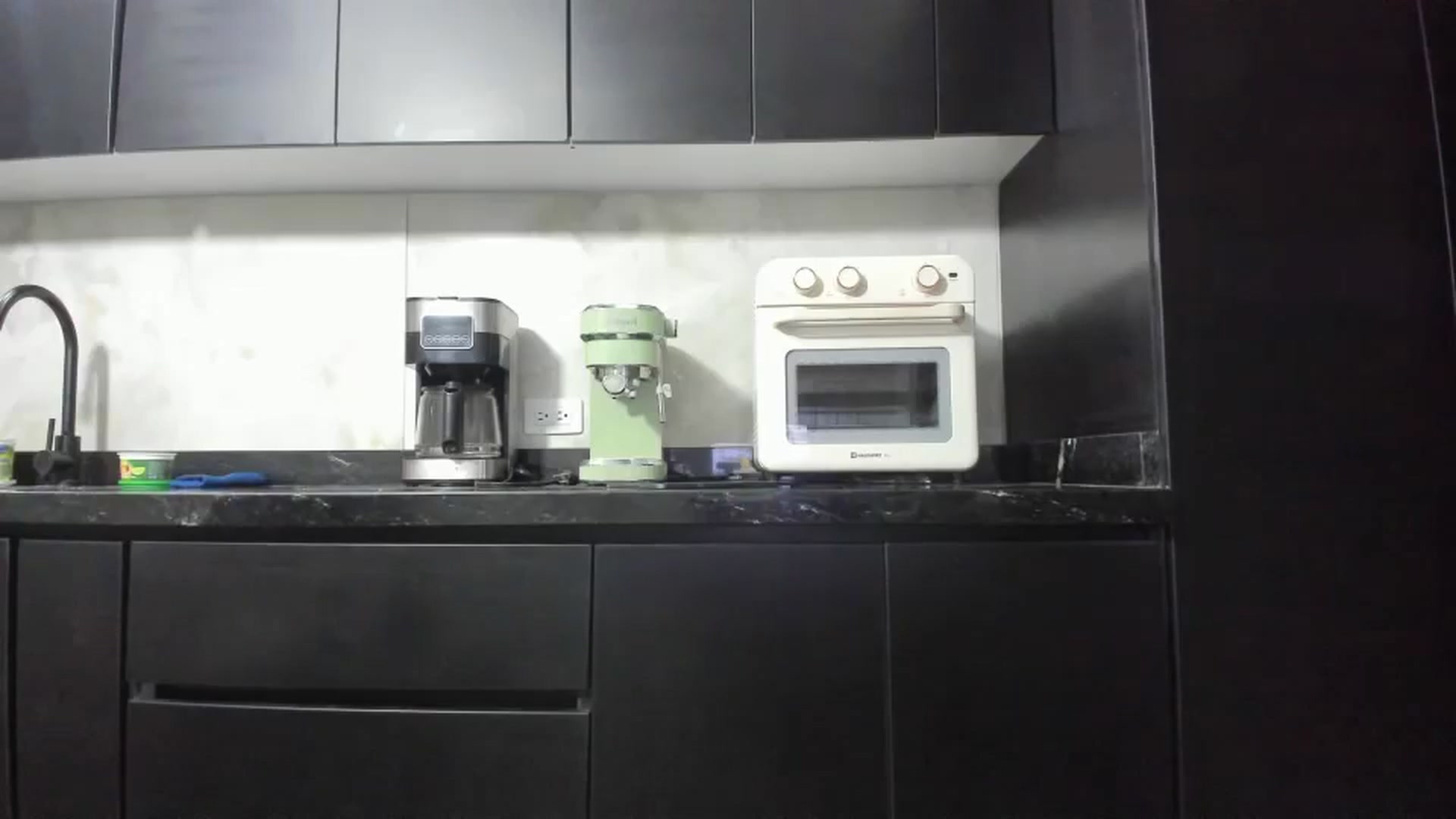 Gallery image thumbnail from Kattgalle's myfreecams stream on, 03/19/2025, 05:00 image 10 of 20