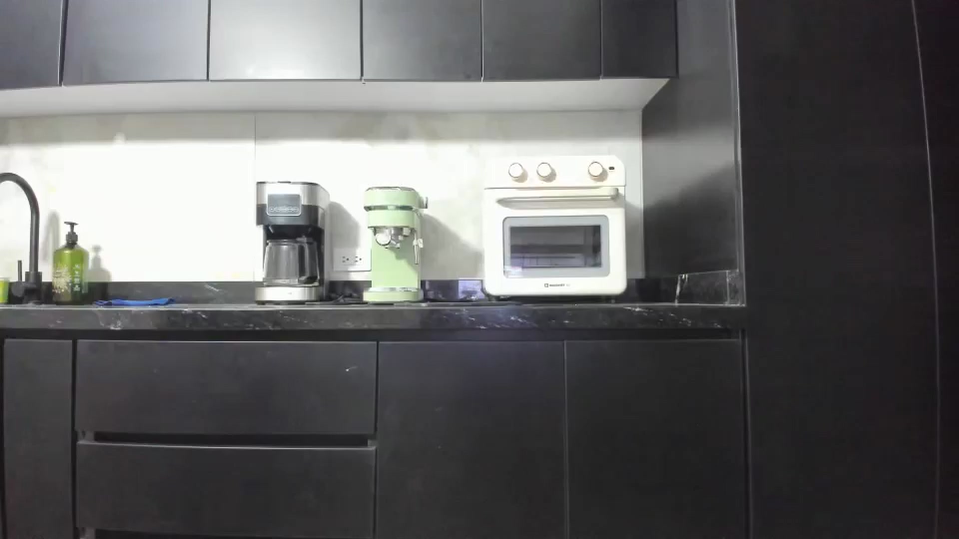 Gallery image thumbnail from Kattgalle's myfreecams stream on, 03/25/2025, 05:15 image 14 of 20