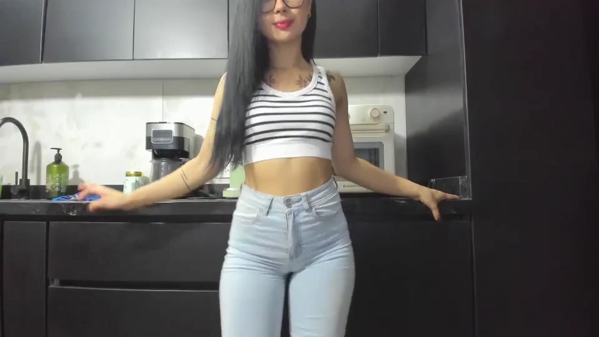 Gallery image thumbnail from Kattgalle's myfreecams stream on, 04/06/2025, 01:27 image 12 of 20