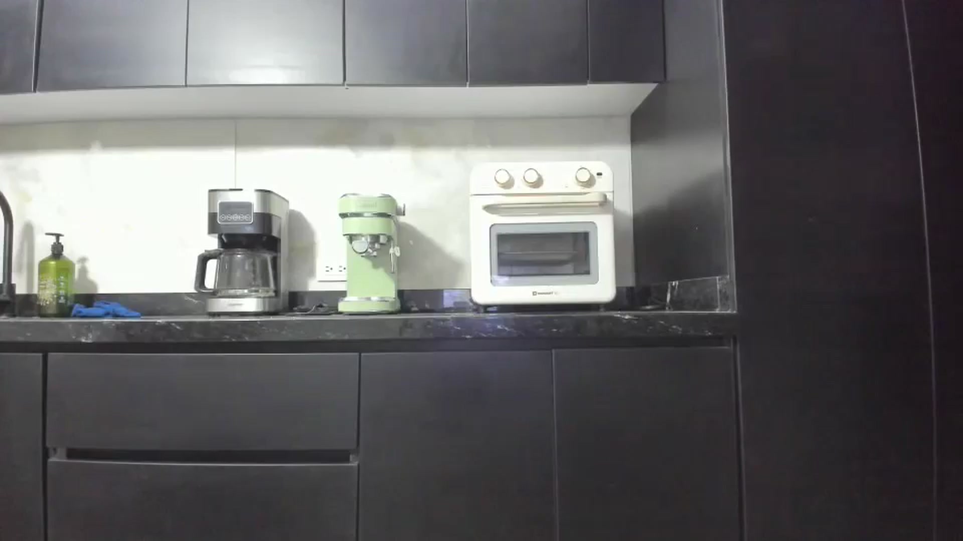 Gallery image thumbnail from Kattgalle's myfreecams stream on, 04/14/2025, 04:16 image 10 of 20