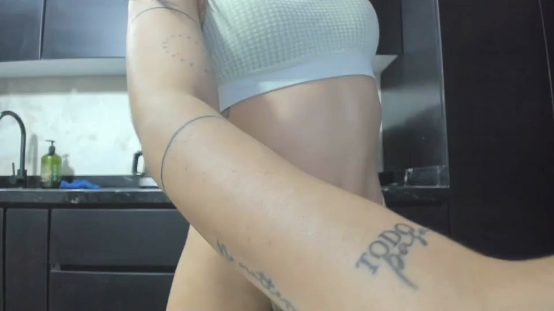 Gallery image thumbnail from Kattgalle's myfreecams stream on, 04/14/2025, 06:43 image 1 of 20