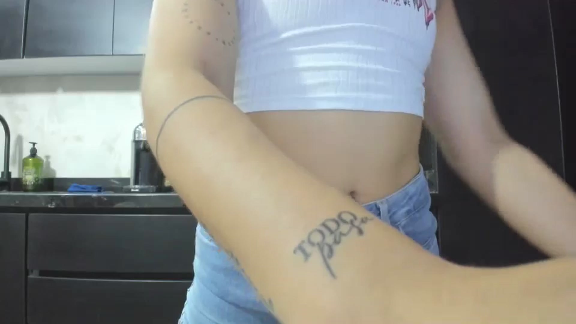 Gallery image thumbnail from Kattgalle's myfreecams stream on, 04/18/2025, 01:28 image 7 of 20